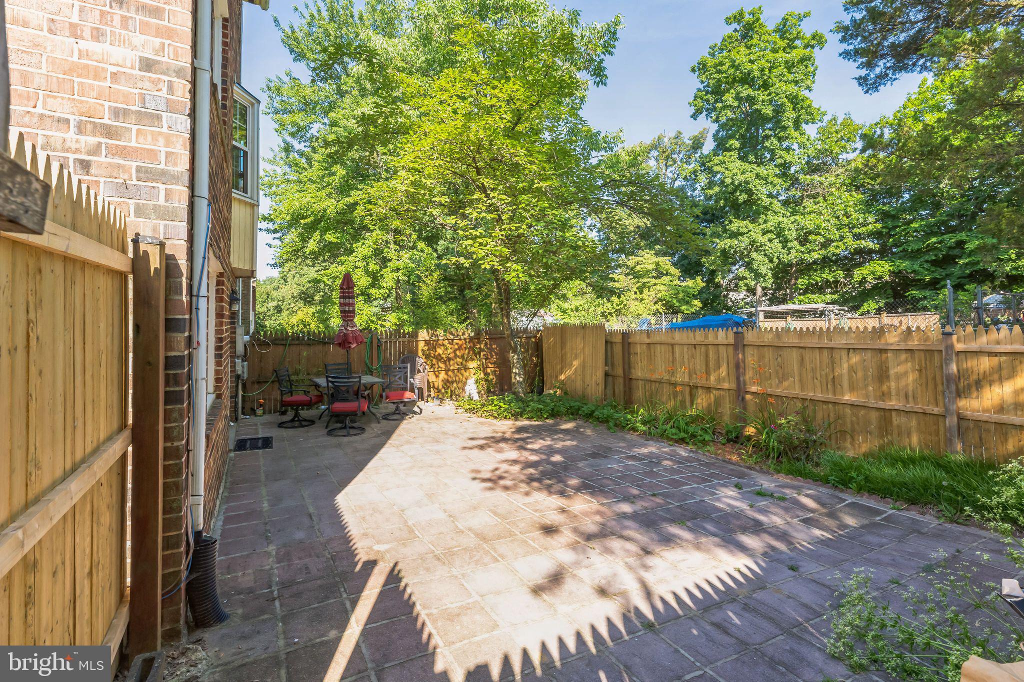 4600 LINMAR CT