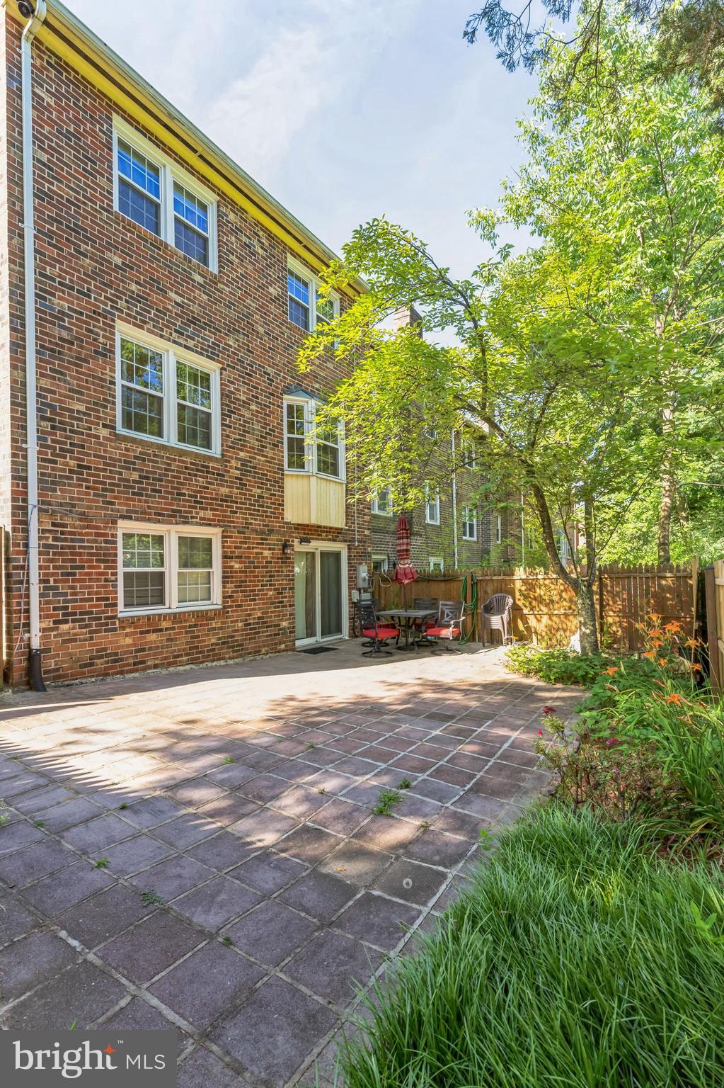 4600 LINMAR CT