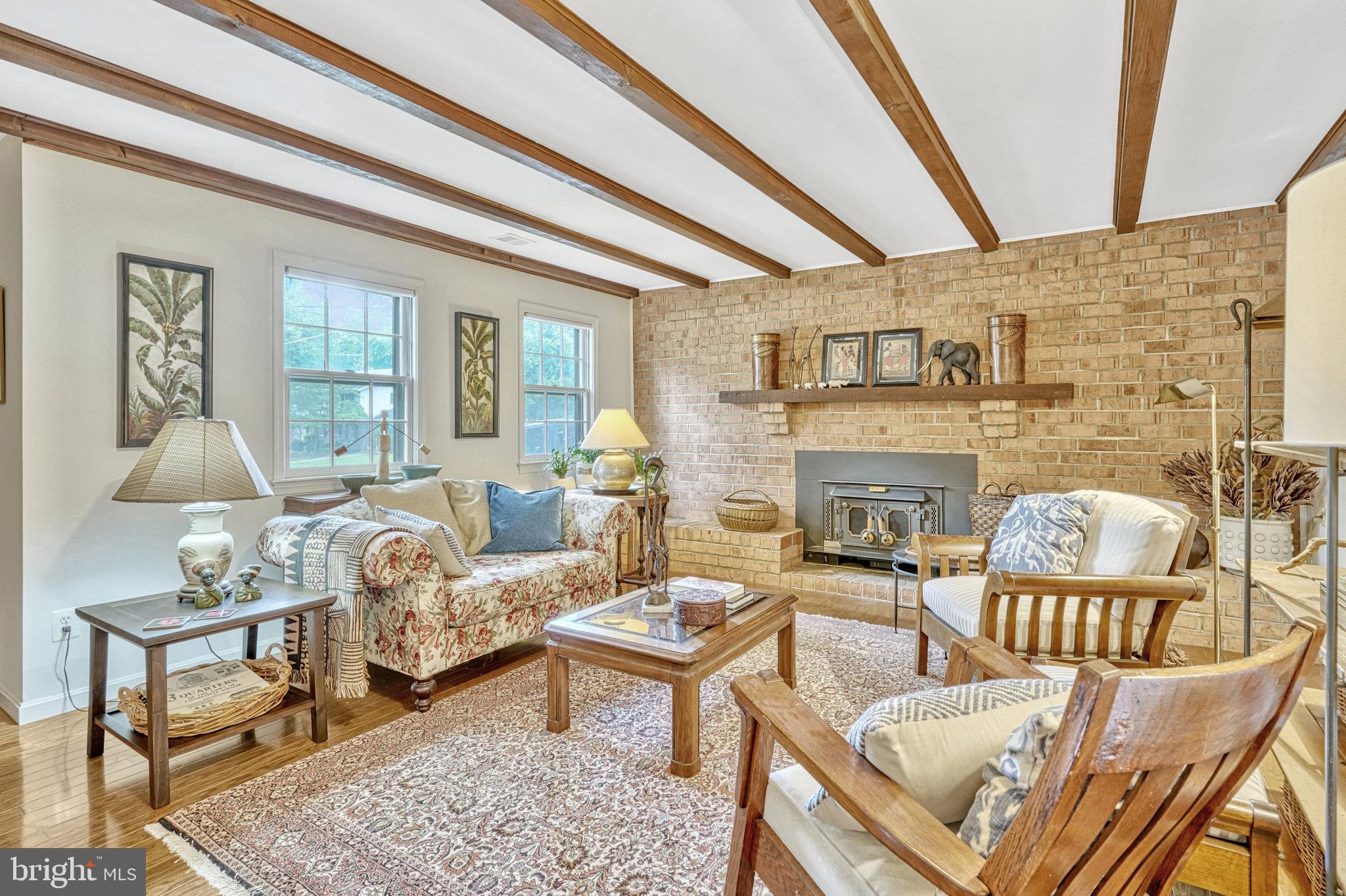 4121 Sleepy Hollow Rd