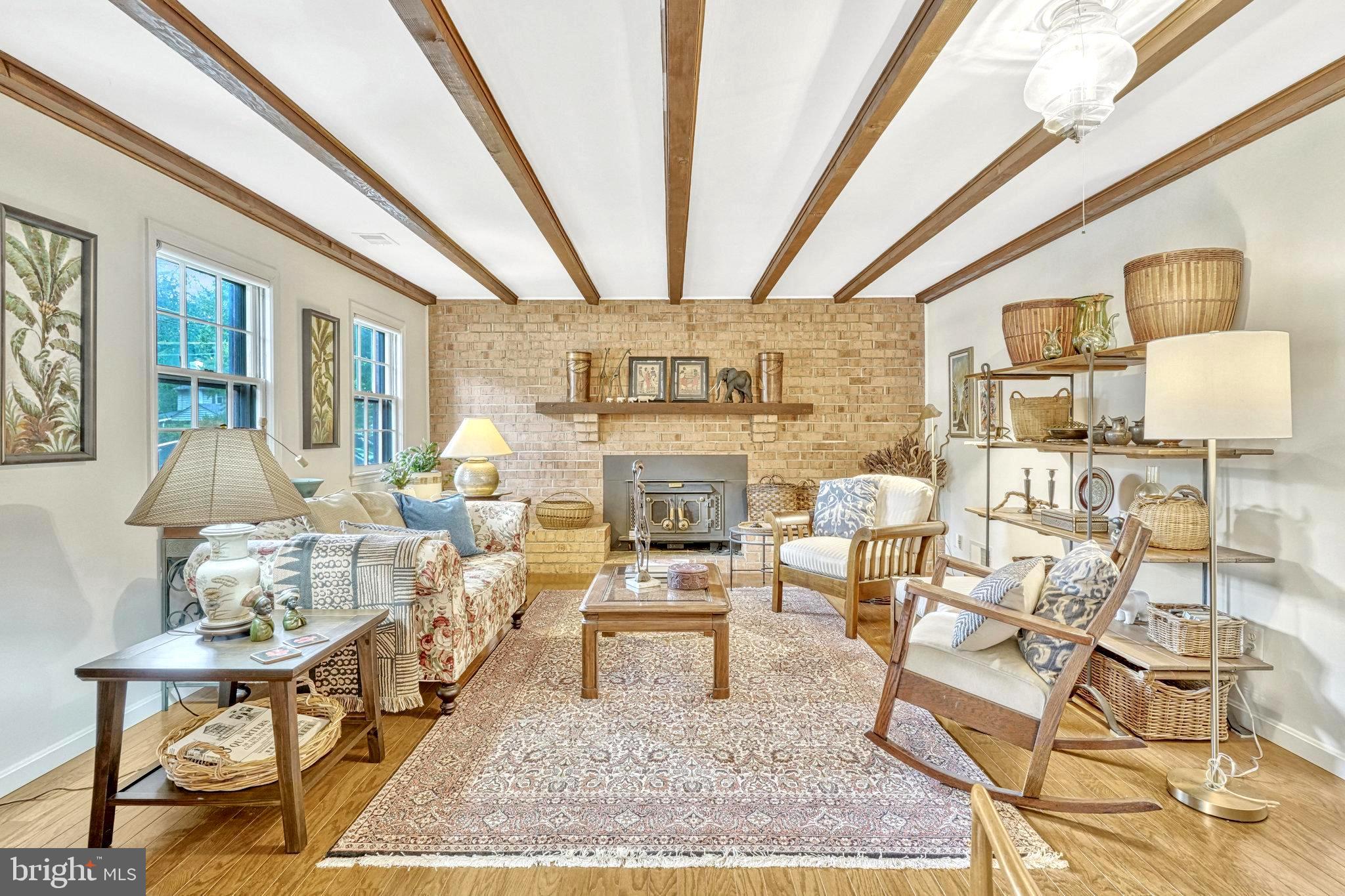 4121 Sleepy Hollow Rd