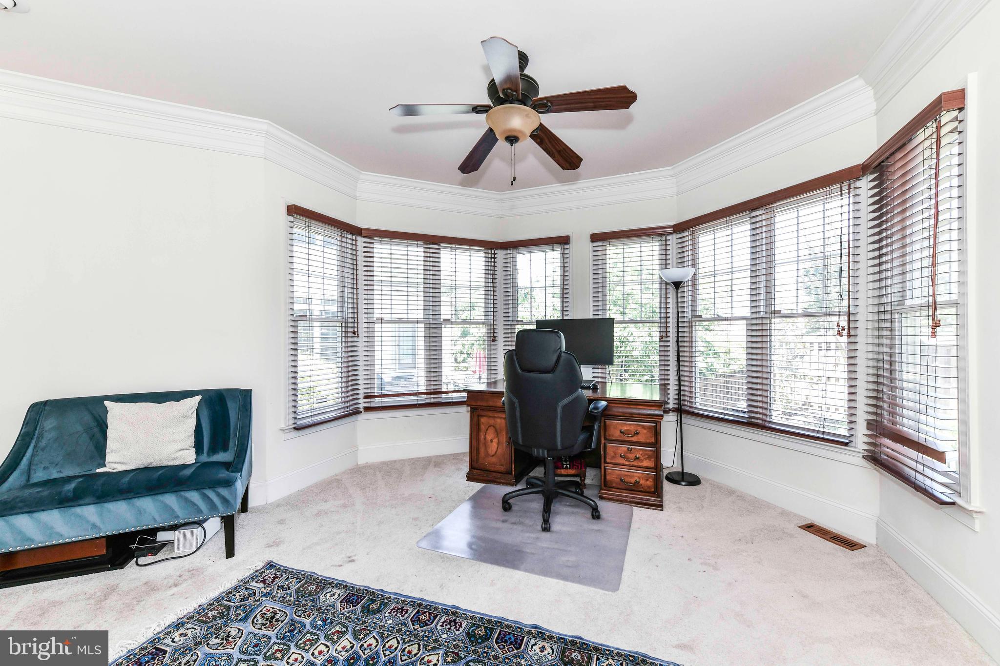 7587 VENTURE DR