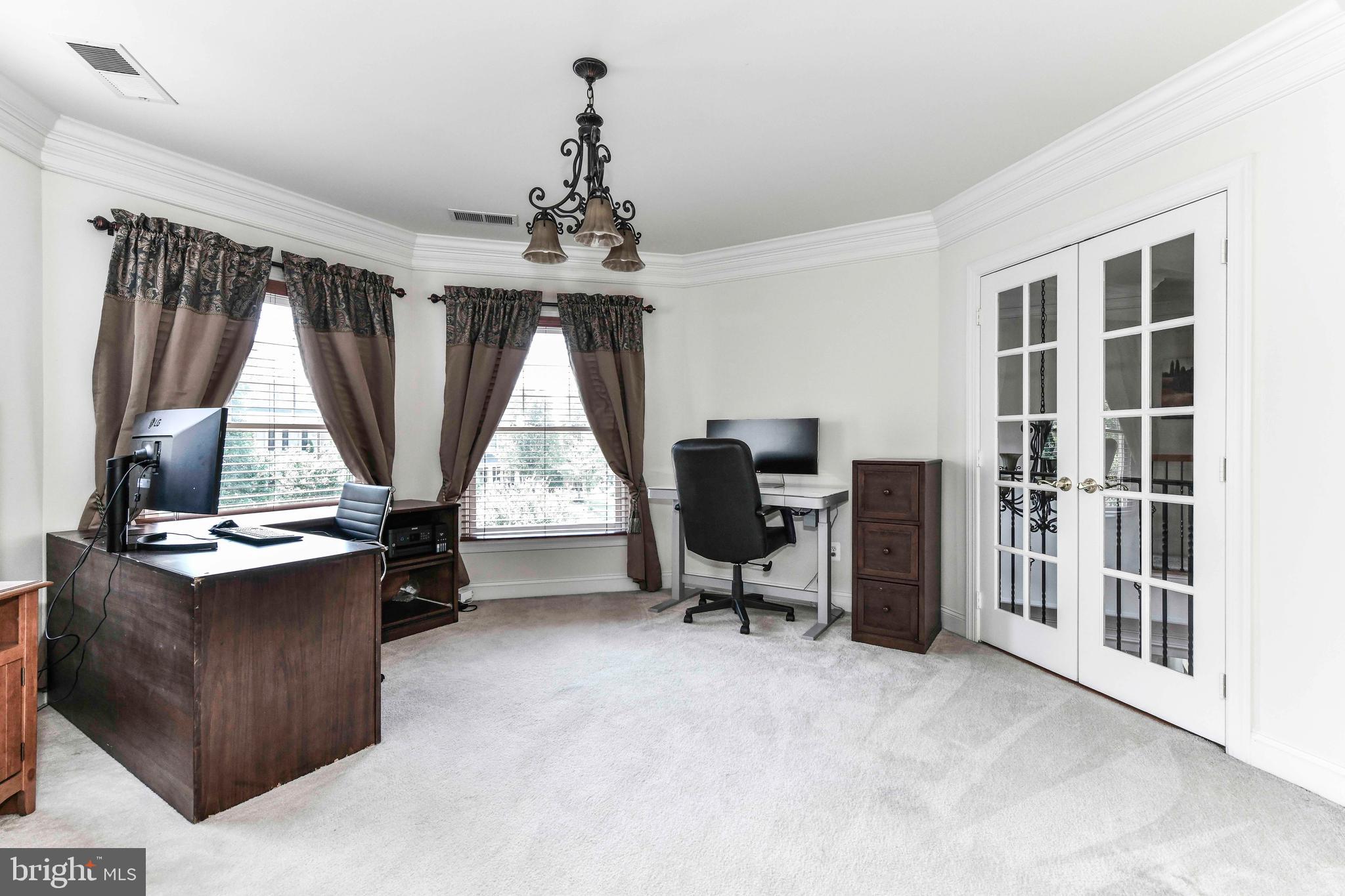 7587 VENTURE DR