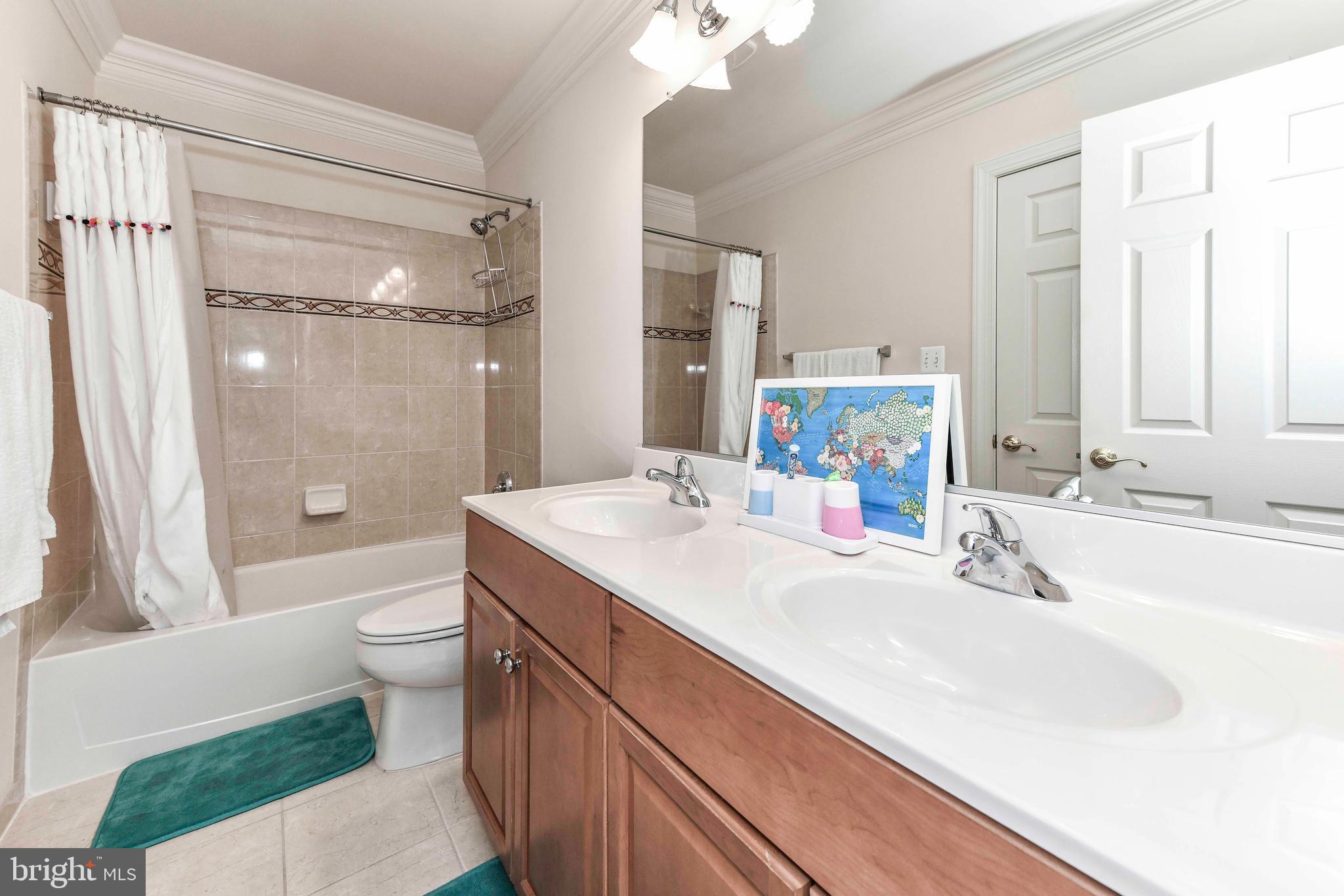 7587 VENTURE DR