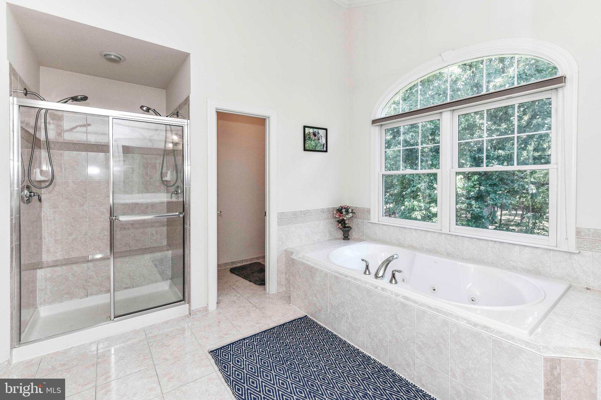 7587 VENTURE DR