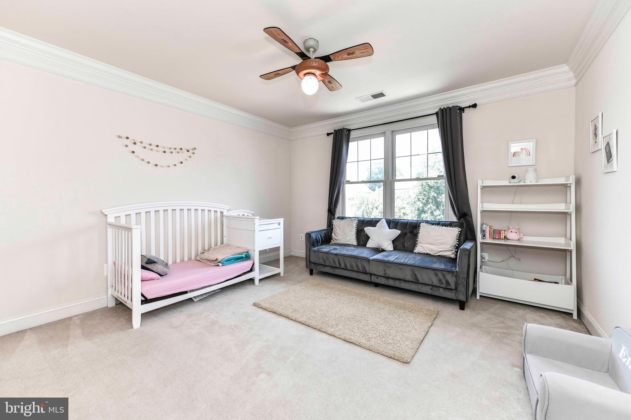 7587 VENTURE DR