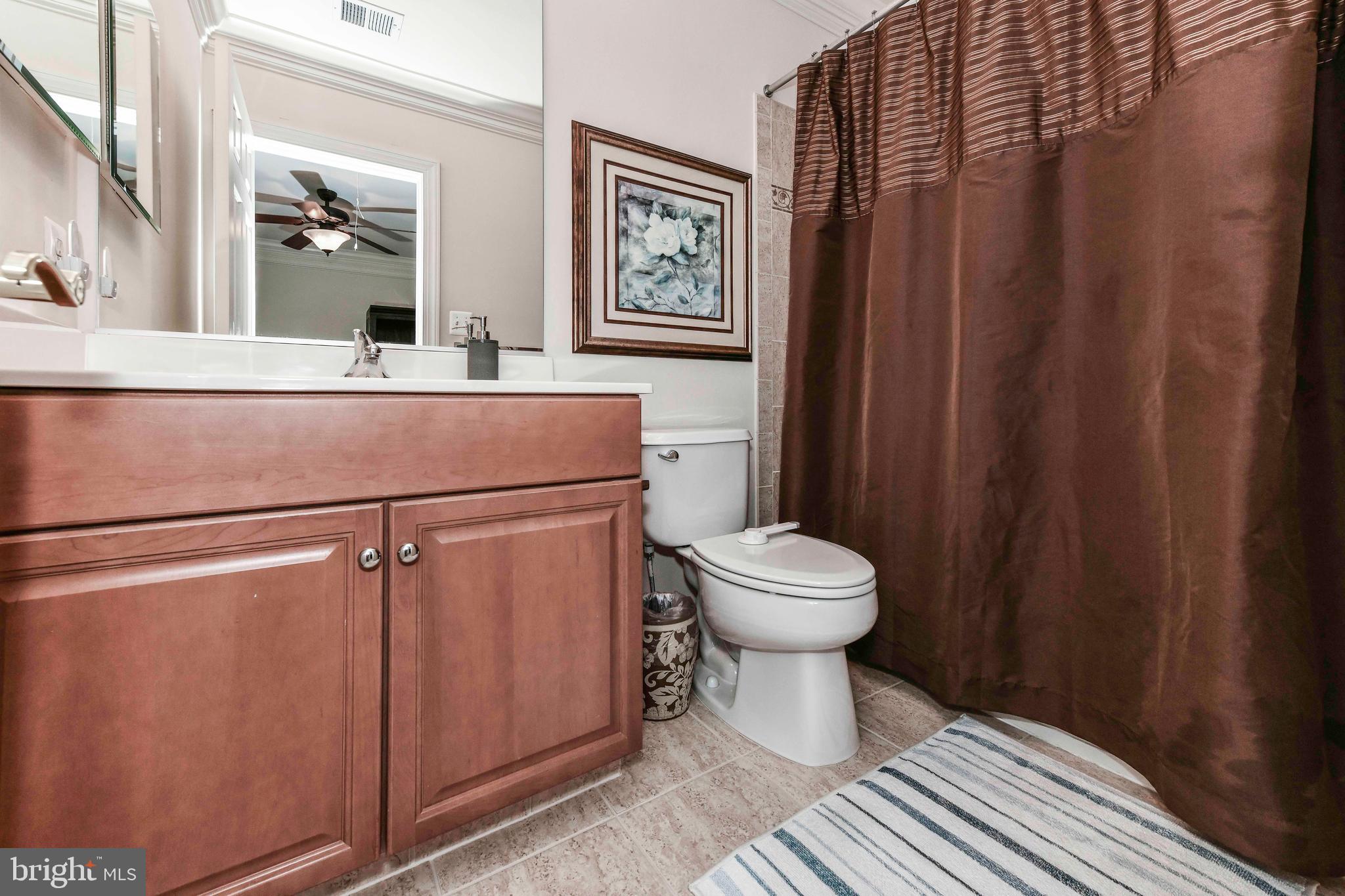 7587 VENTURE DR