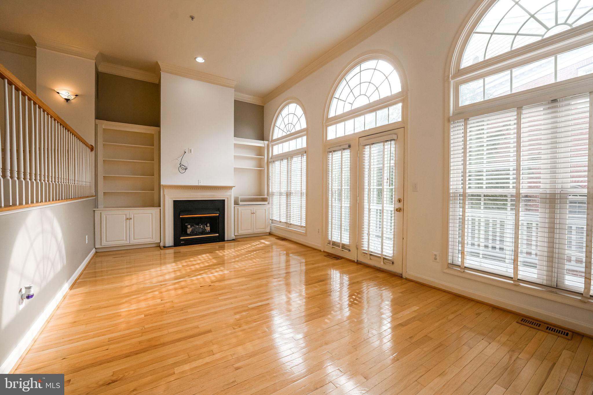 8809 HUNTING LODGE CT