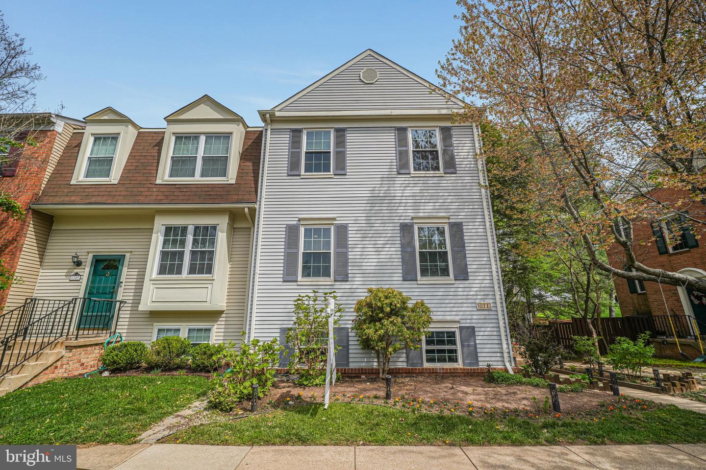 6151 Green Hollow Ct