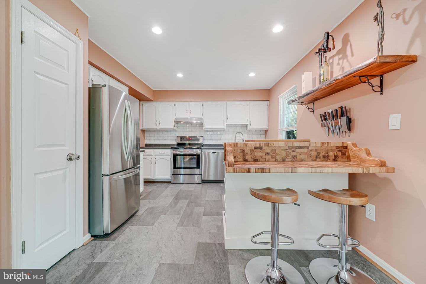 6151 Green Hollow Ct