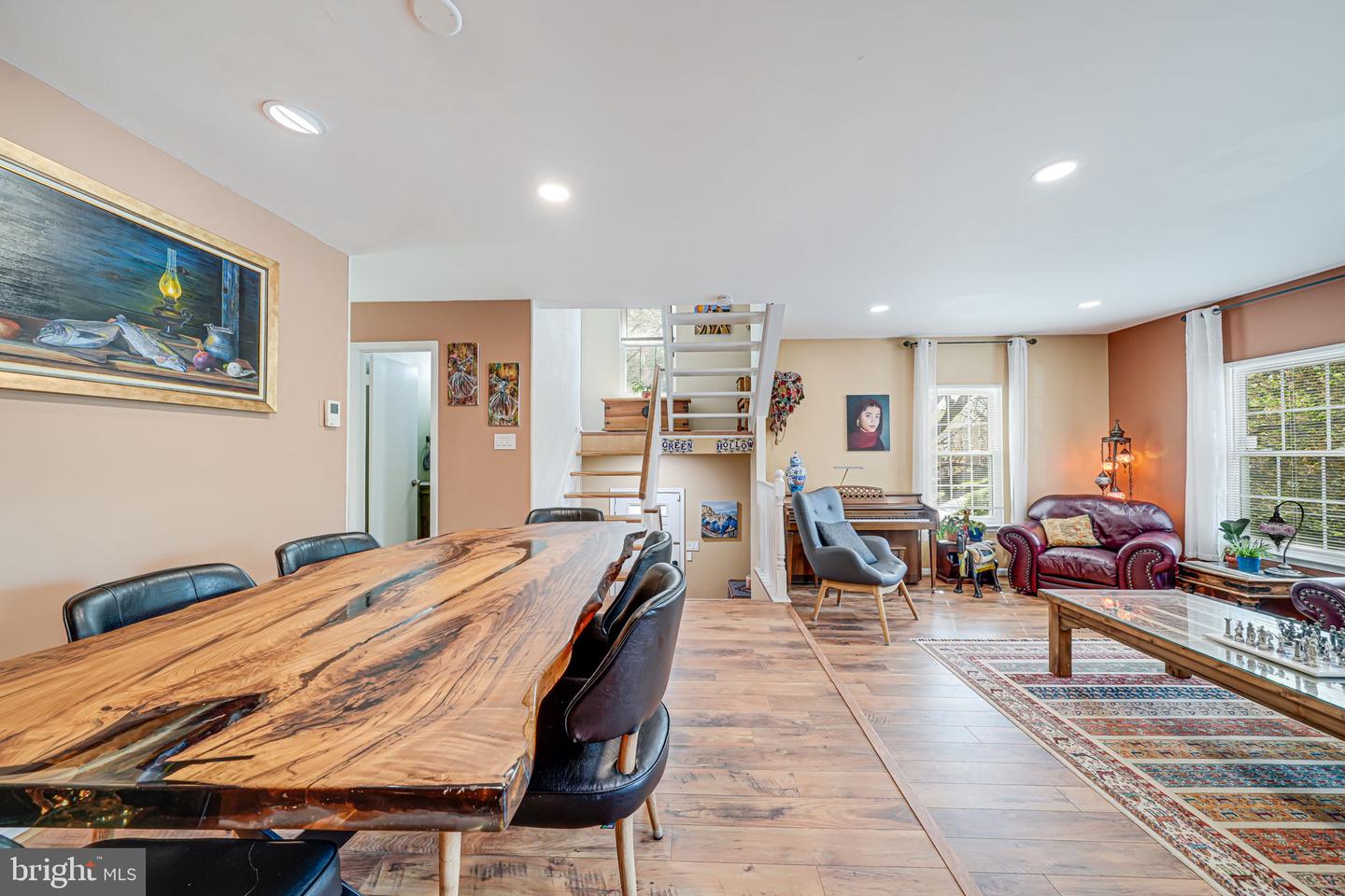 6151 Green Hollow Ct
