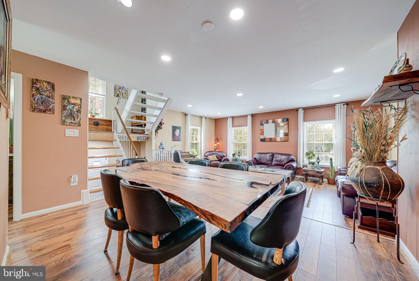 6151 Green Hollow Ct