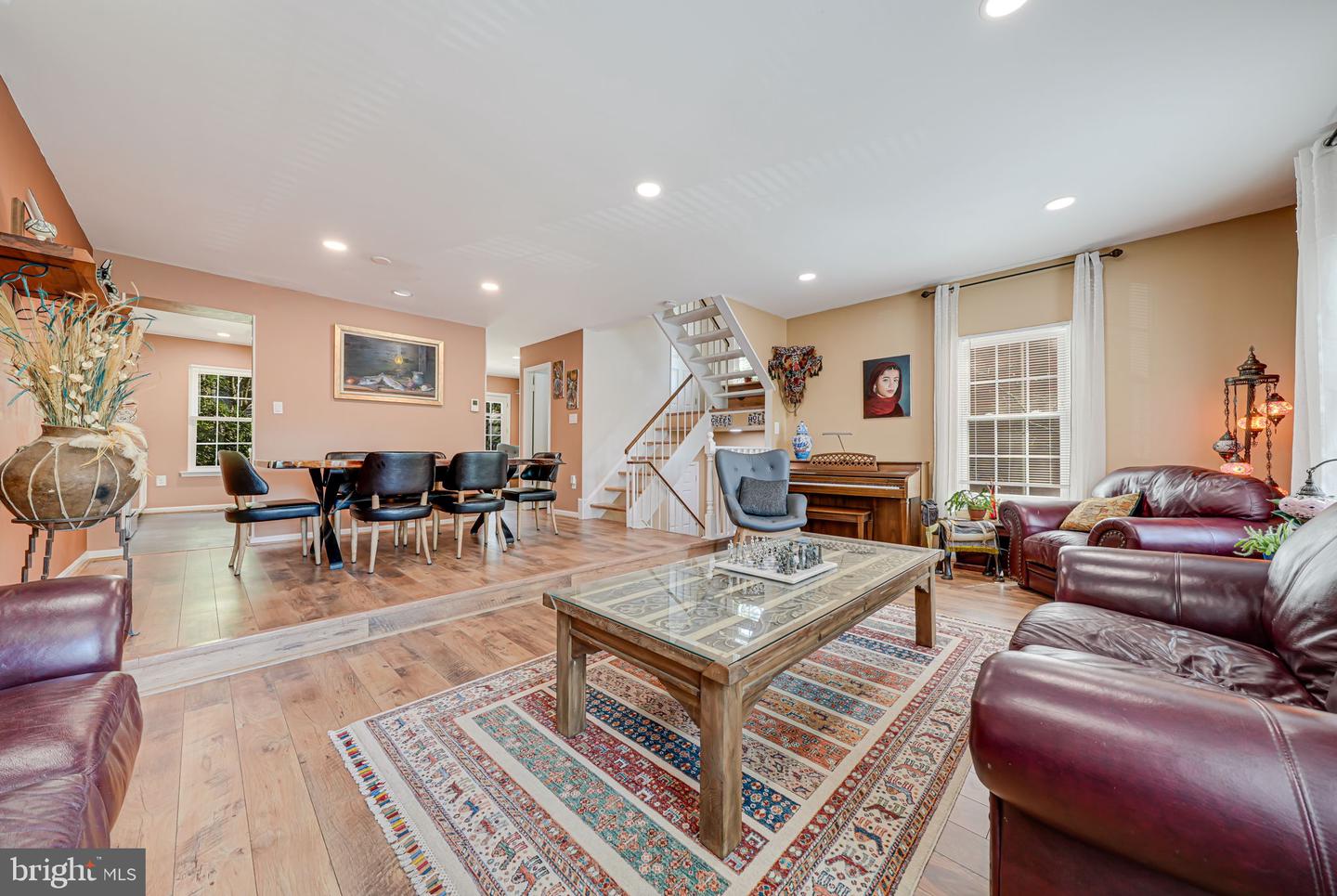 6151 Green Hollow Ct