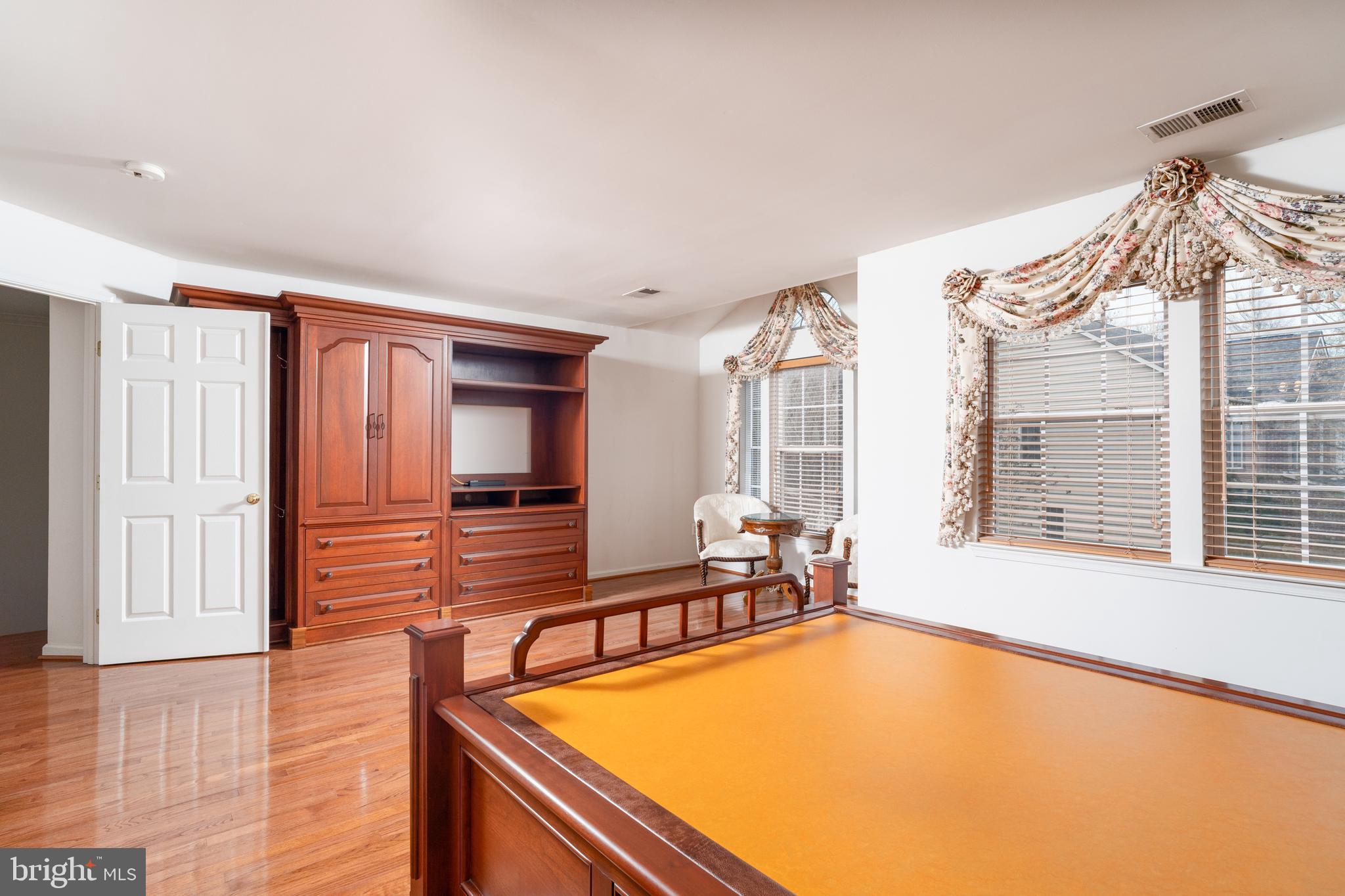 7683 Henry Knox Dr