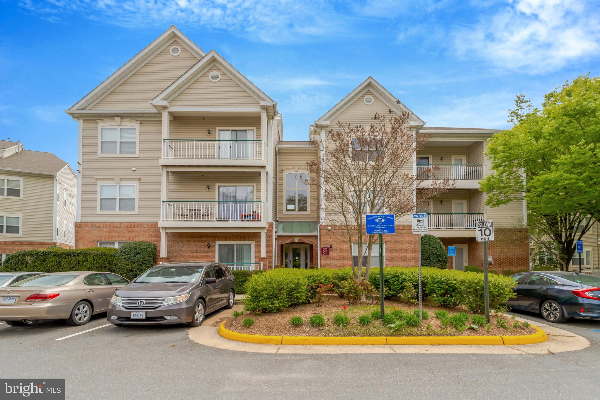 6553 Grange Ln #203