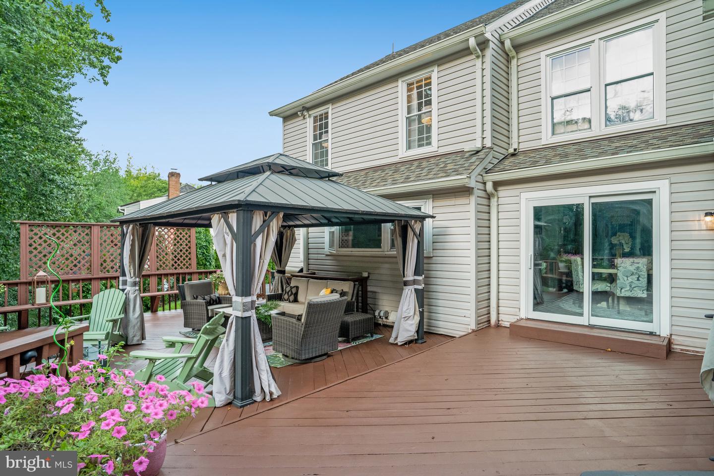 10115 Homar Pond Dr