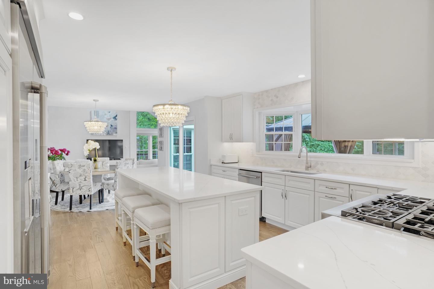 10115 Homar Pond Dr