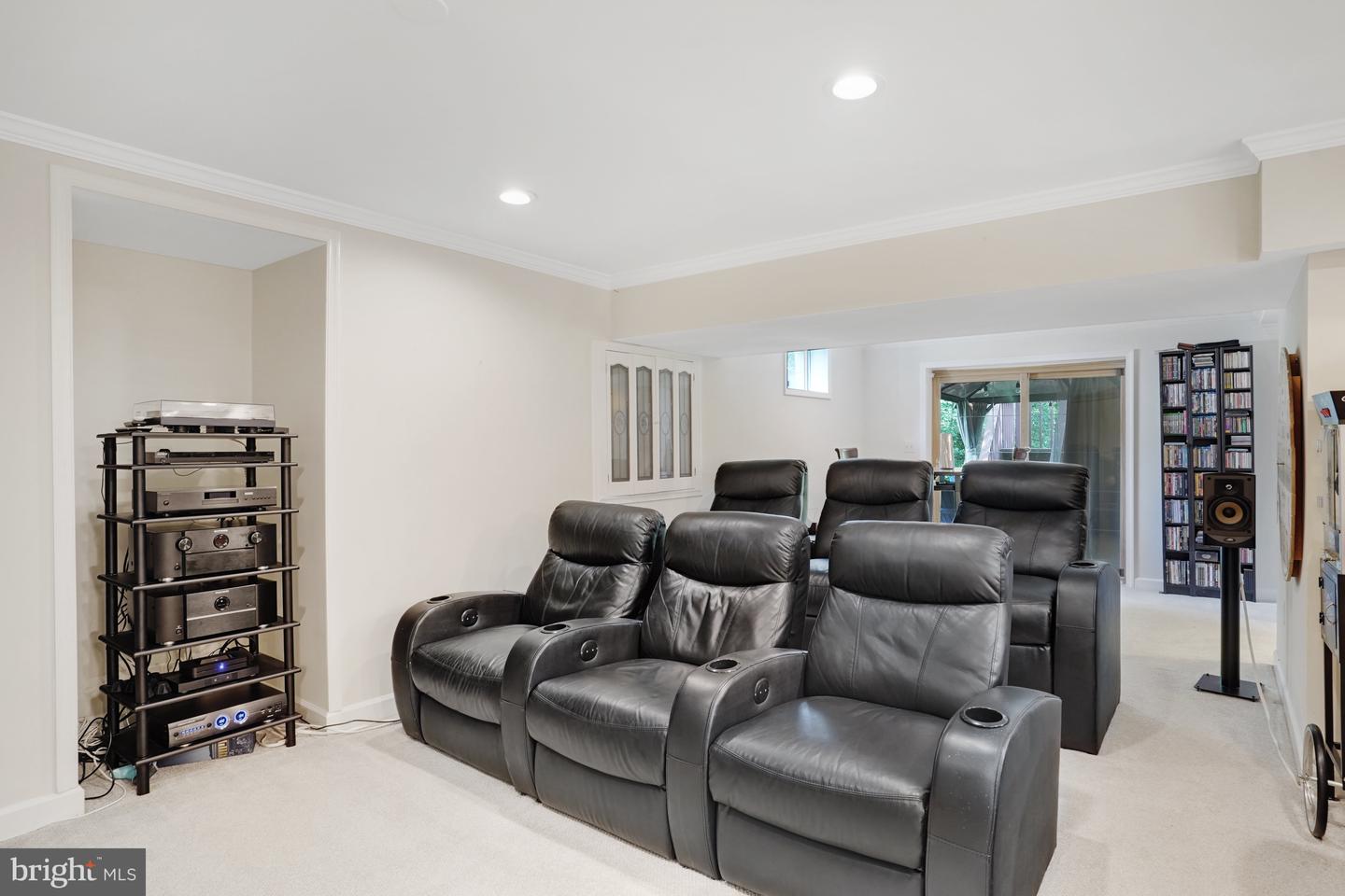 10115 Homar Pond Dr