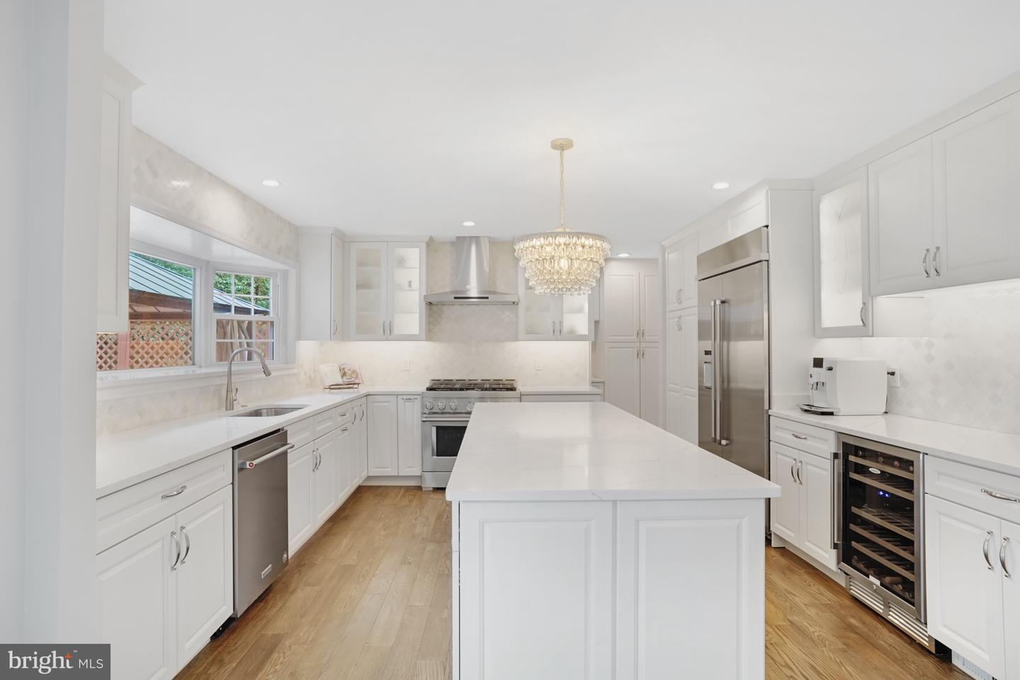 10115 Homar Pond Dr