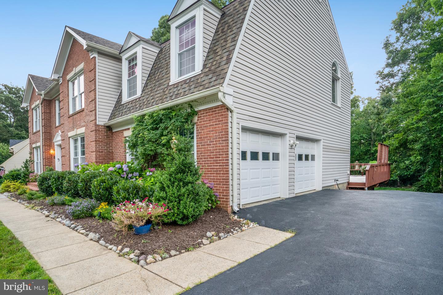 10115 Homar Pond Dr