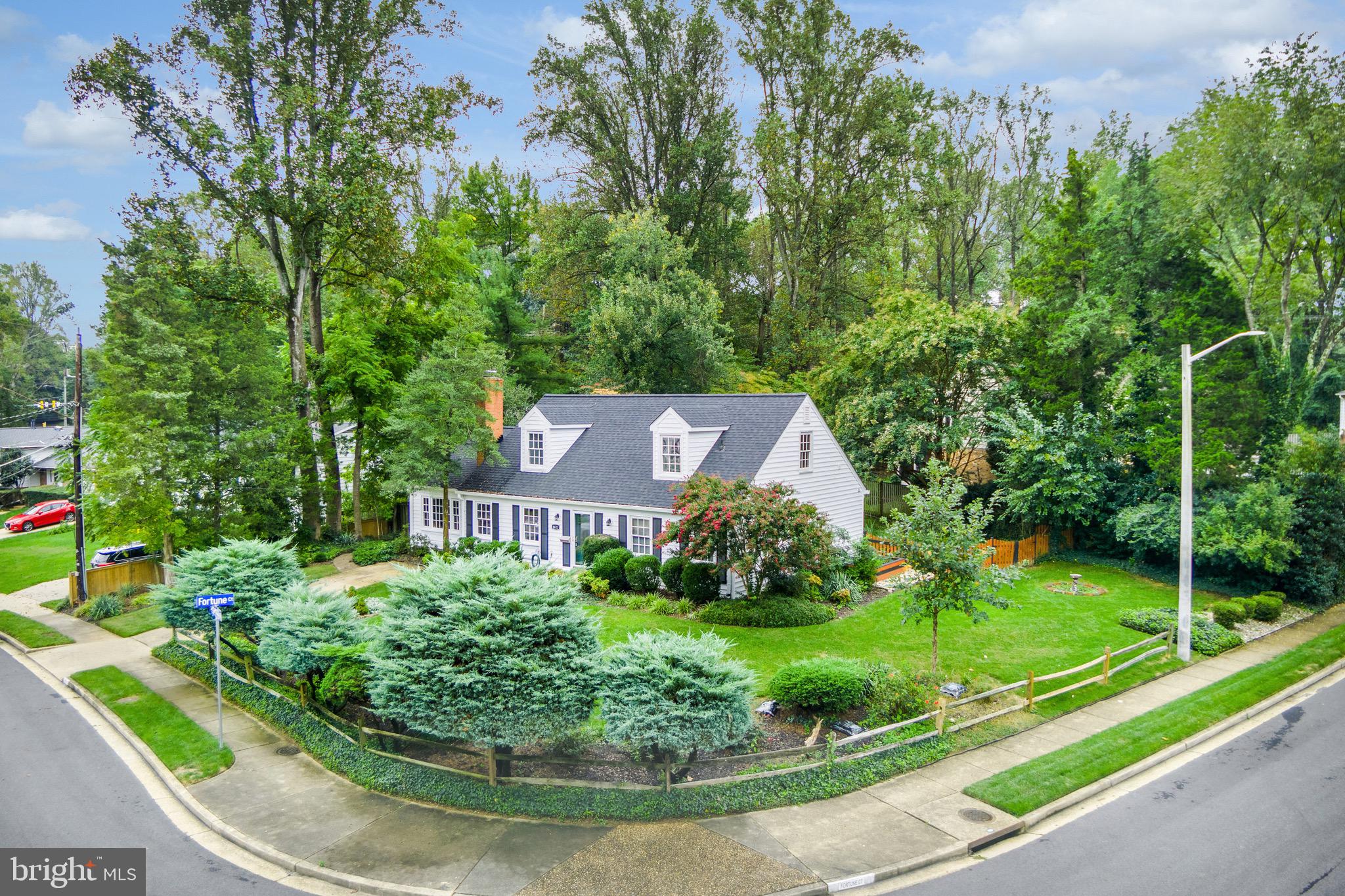 8611 CANTERBURY DRIVE
