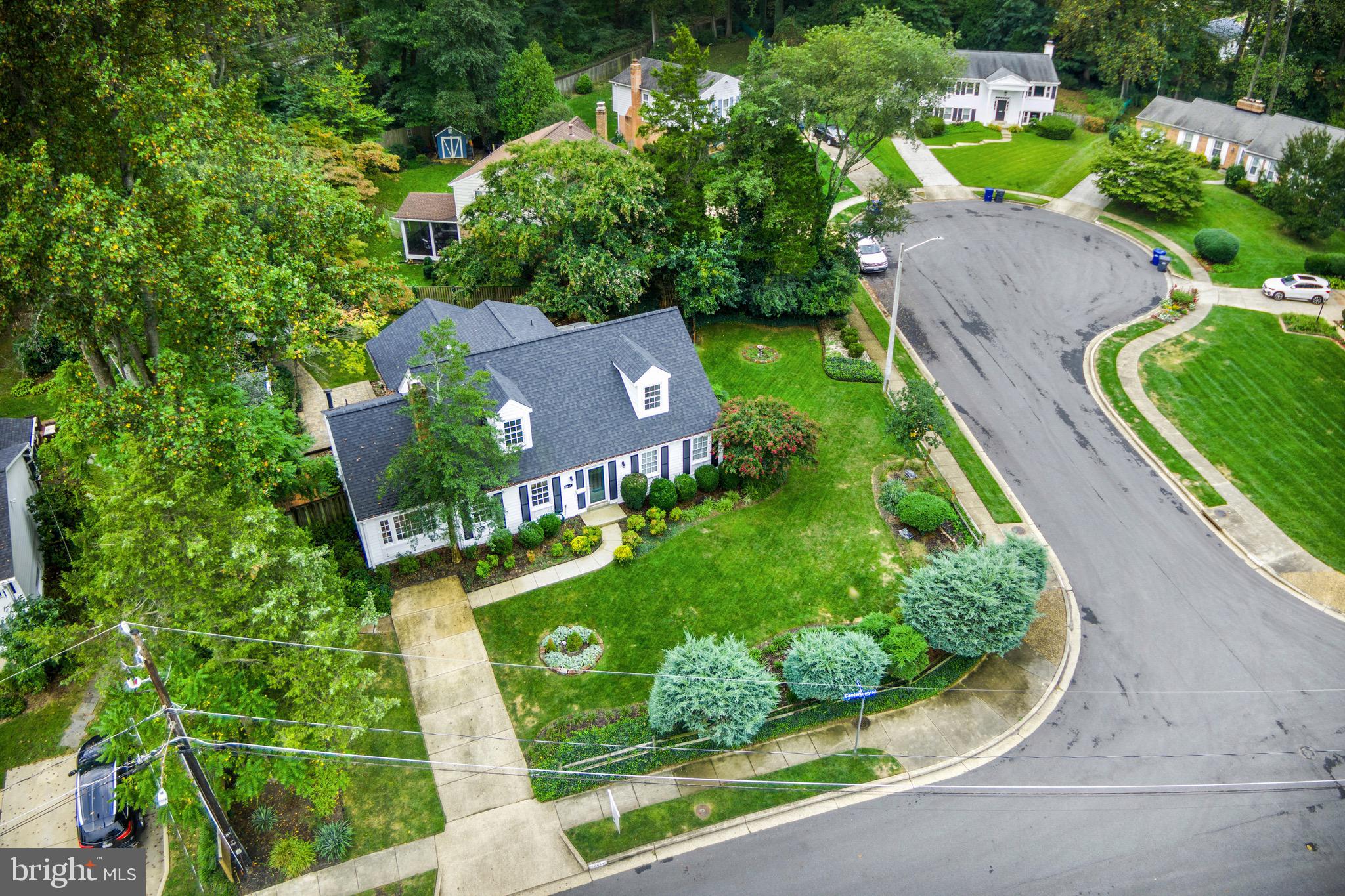 8611 CANTERBURY DRIVE