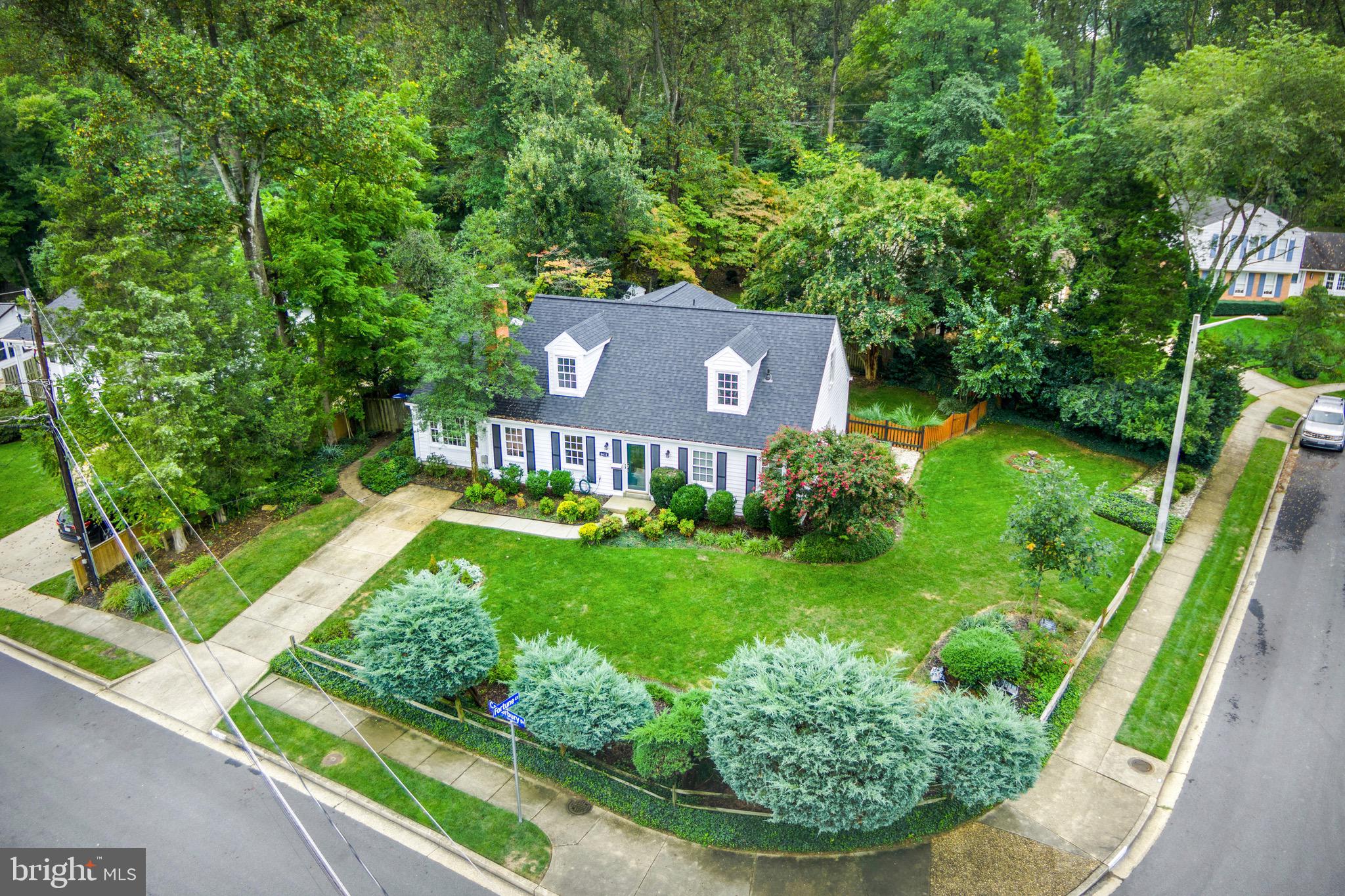 8611 CANTERBURY DRIVE