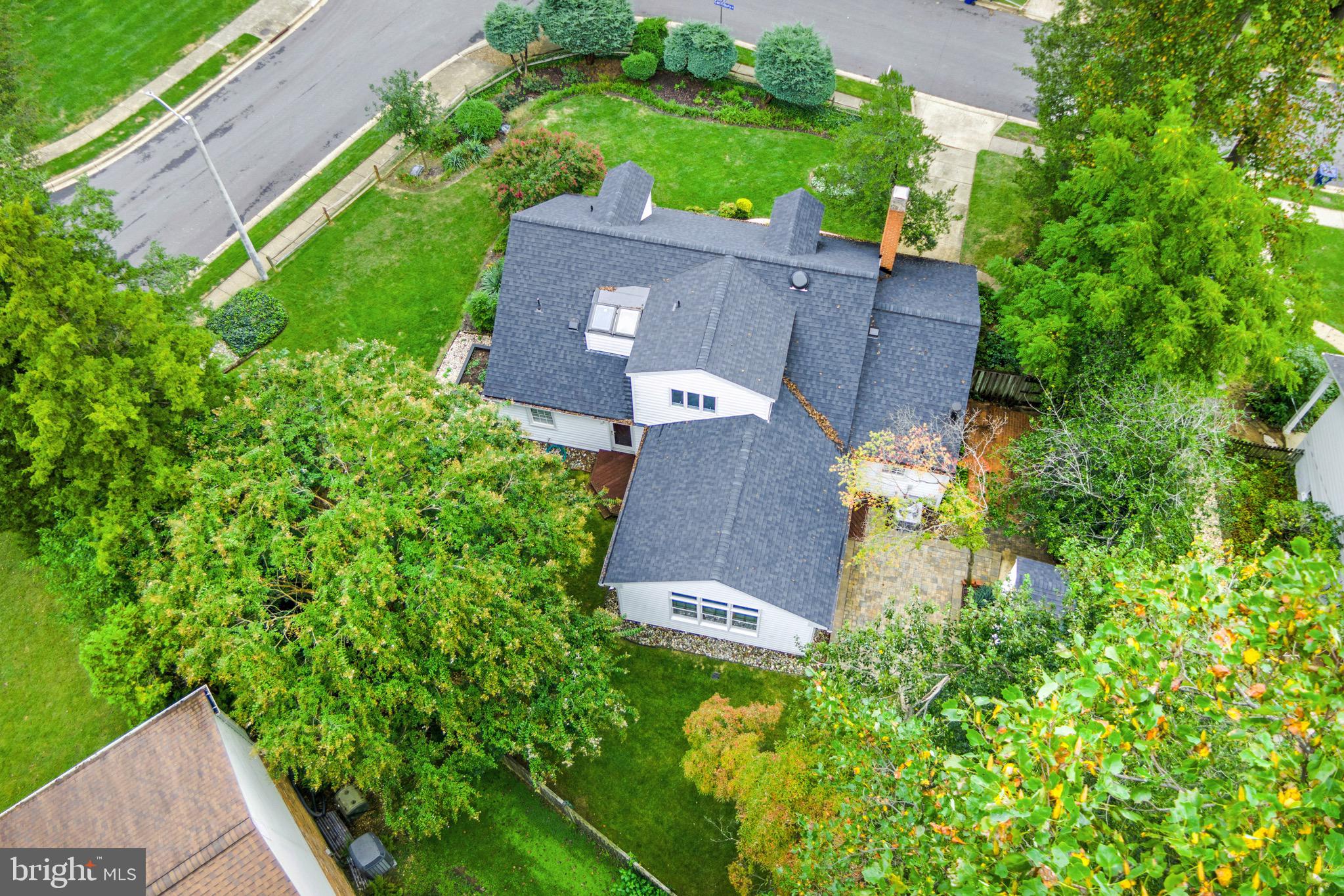 8611 CANTERBURY DRIVE