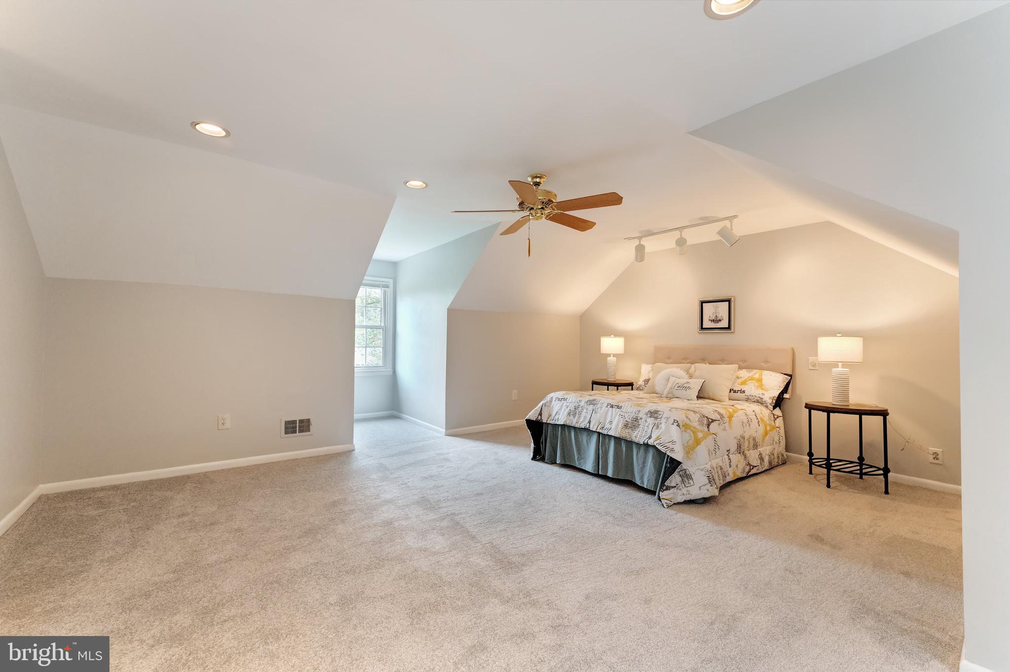 8611 CANTERBURY DRIVE