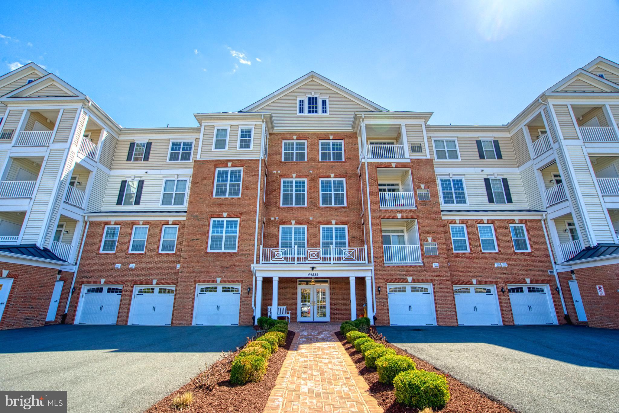 44589 York Crest Ter #305