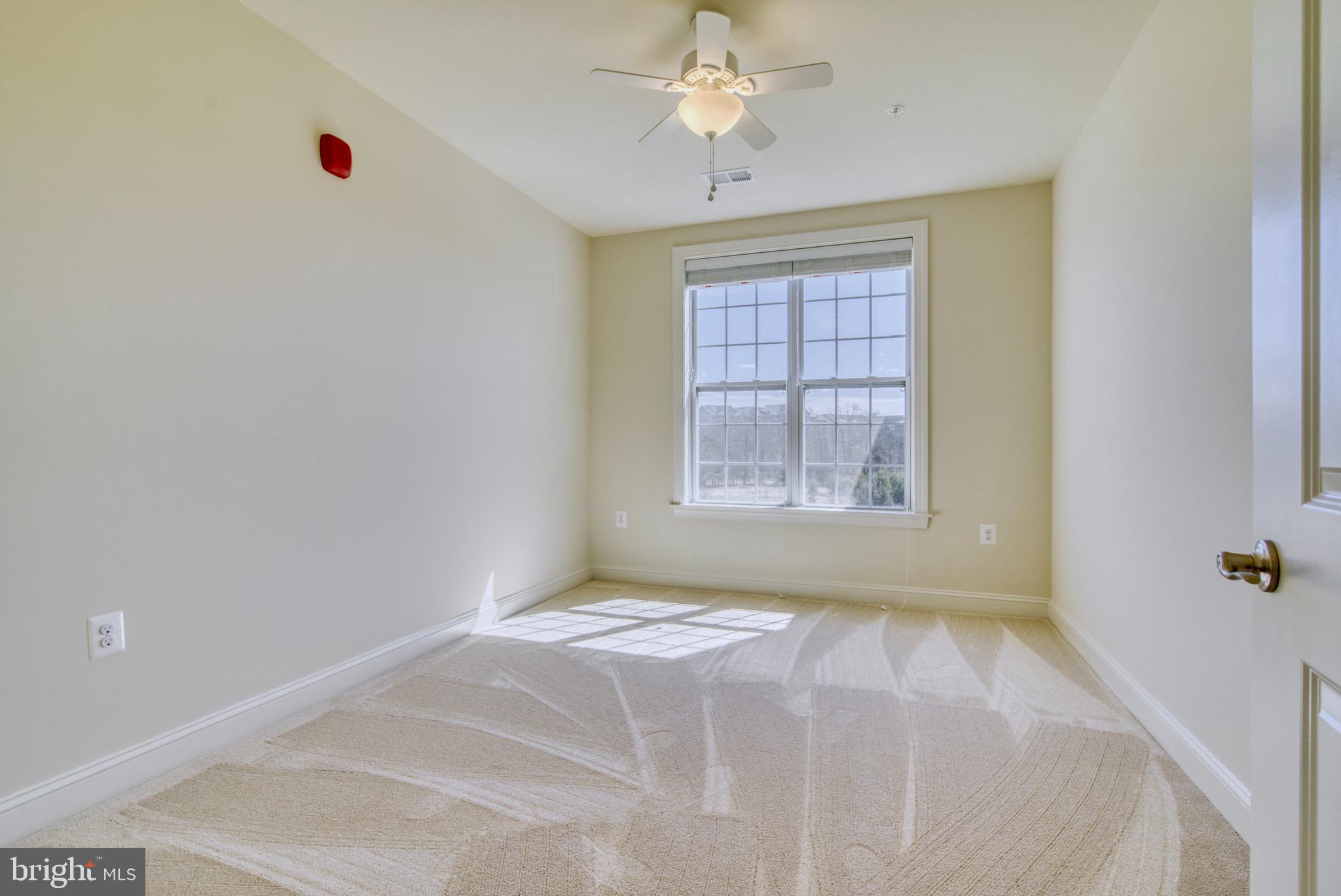 44589 York Crest Ter #305