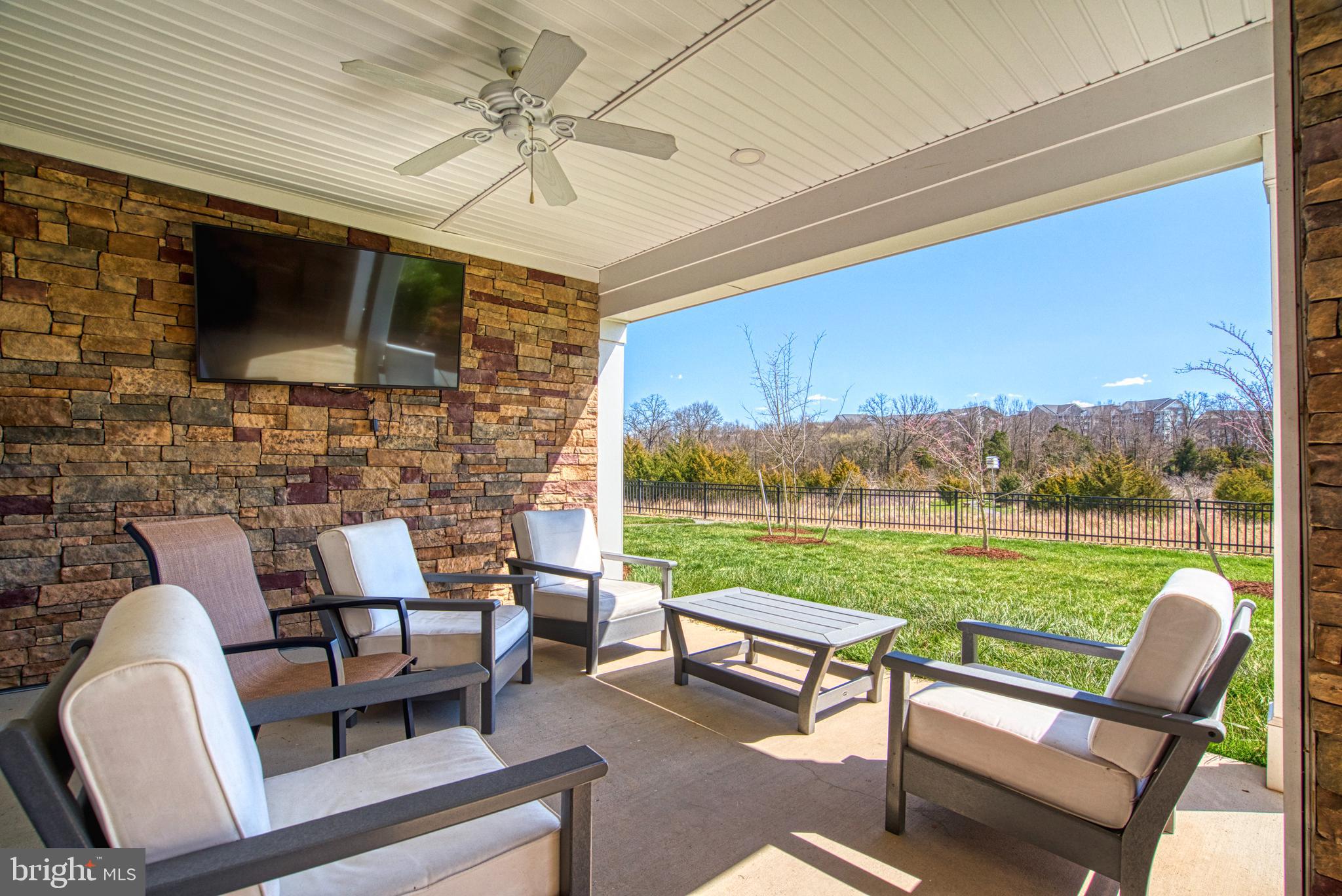 44589 York Crest Ter #305