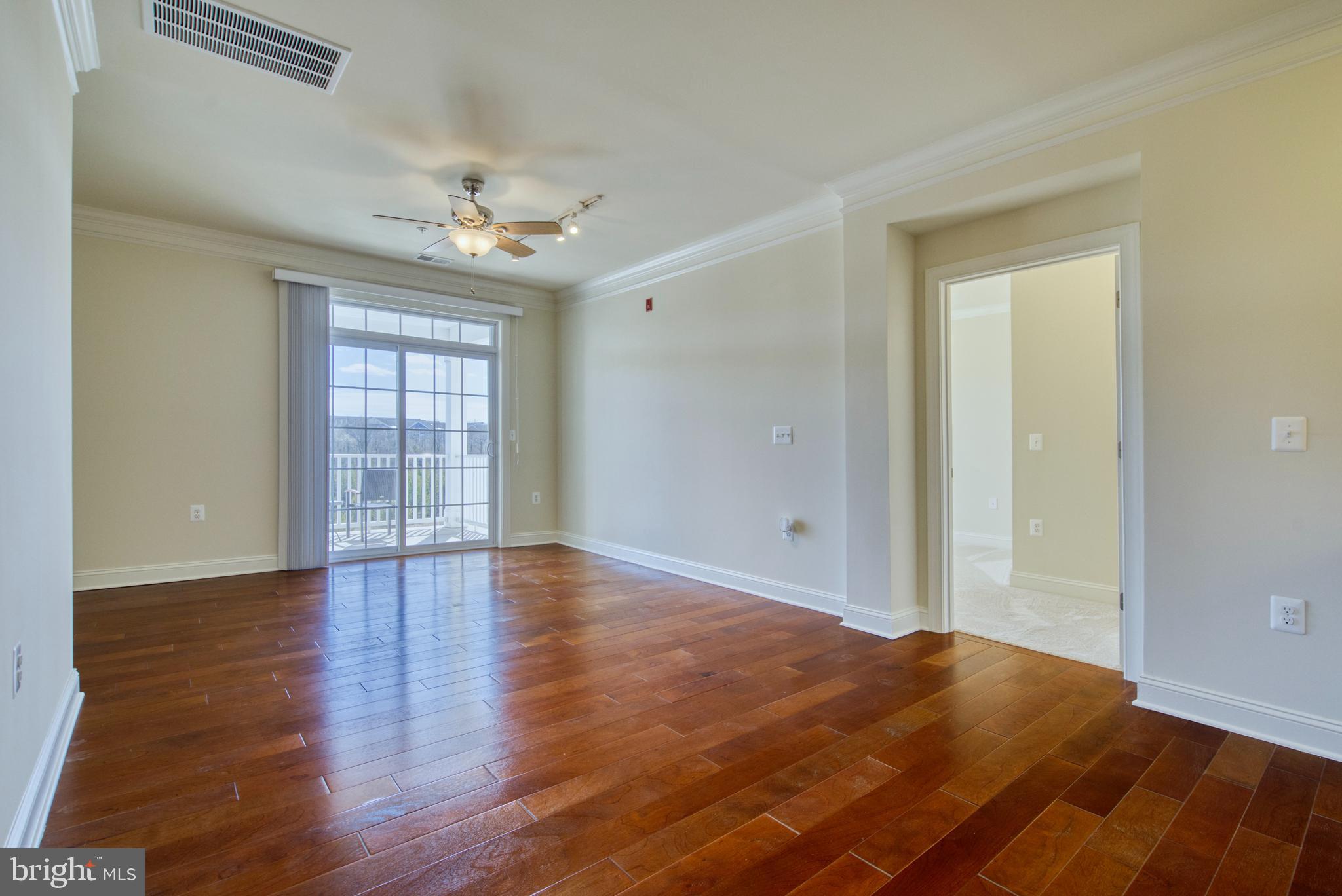 44589 York Crest Ter #305
