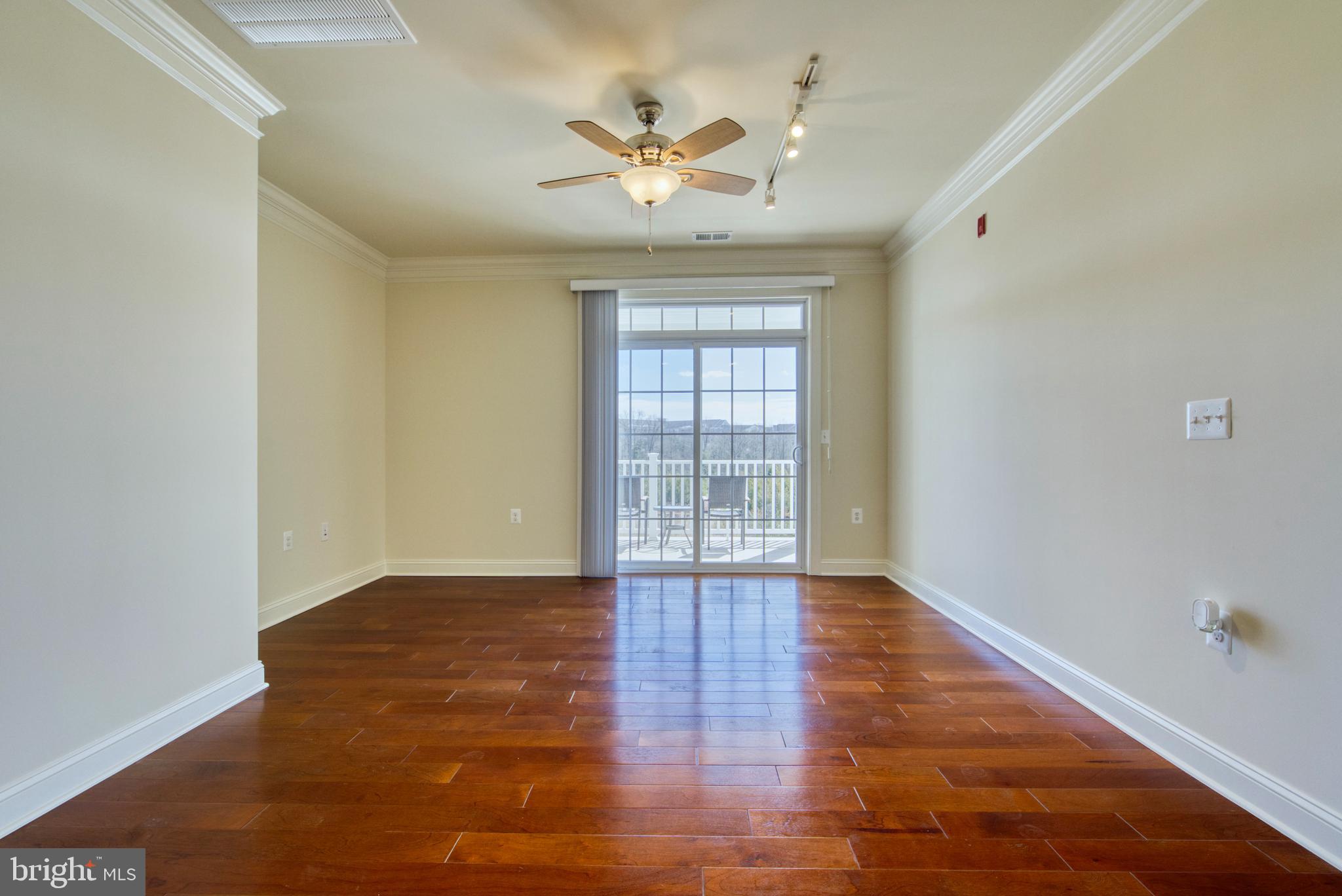 44589 York Crest Ter #305