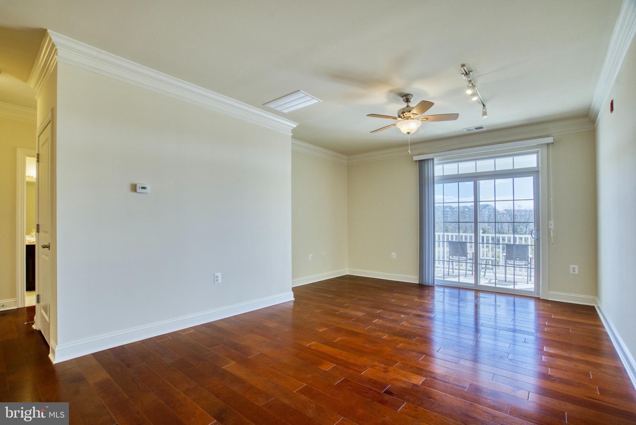 44589 York Crest Ter #305