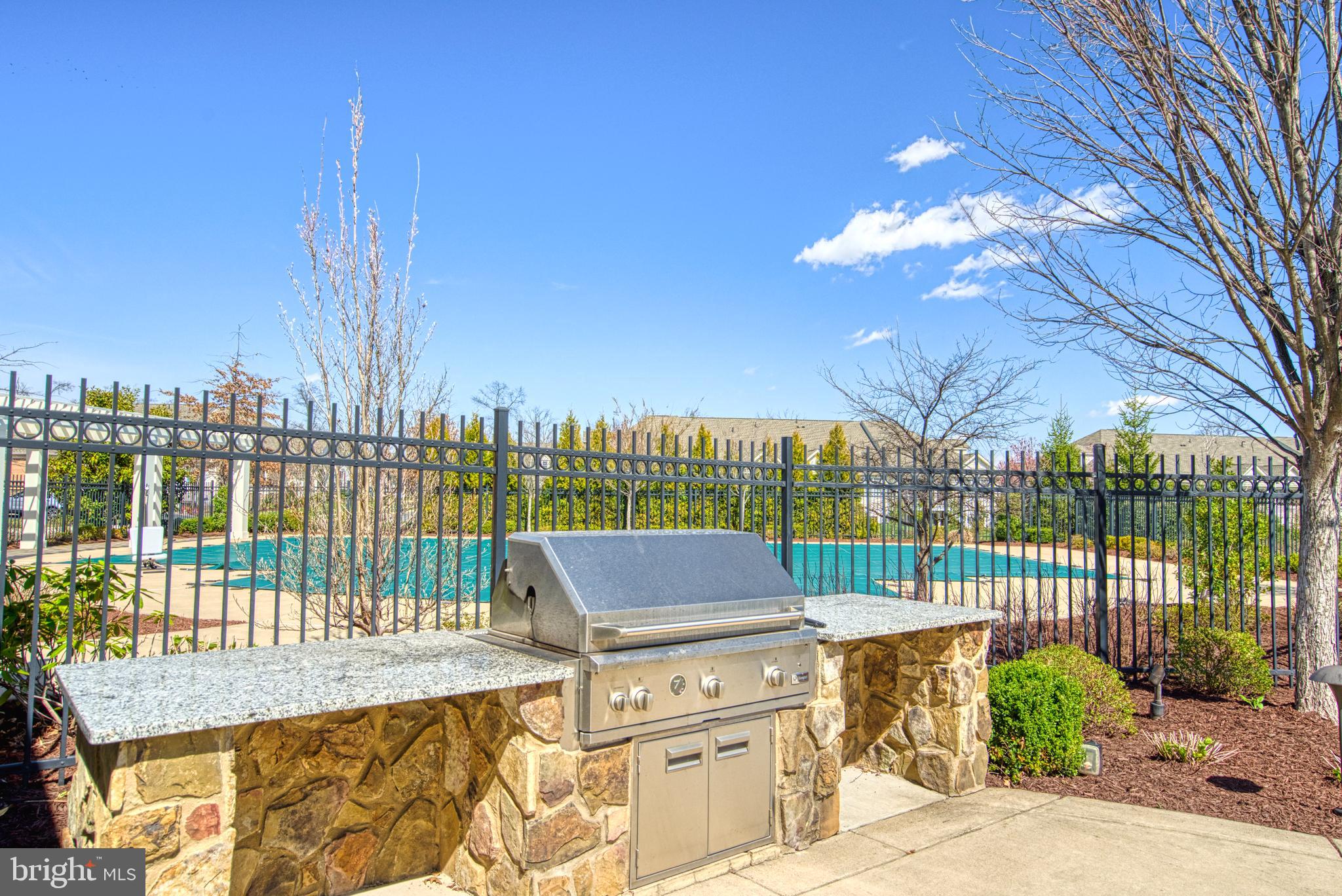 44589 York Crest Ter #305