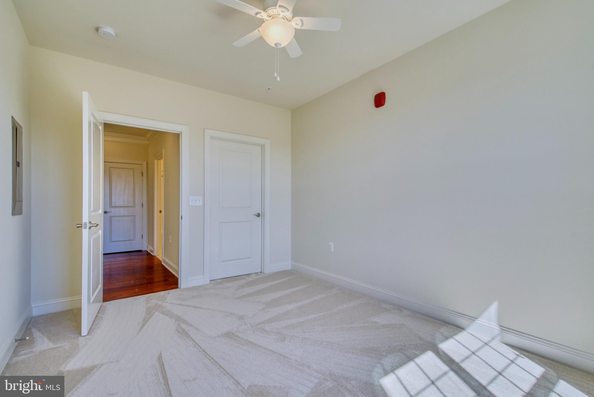44589 York Crest Ter #305