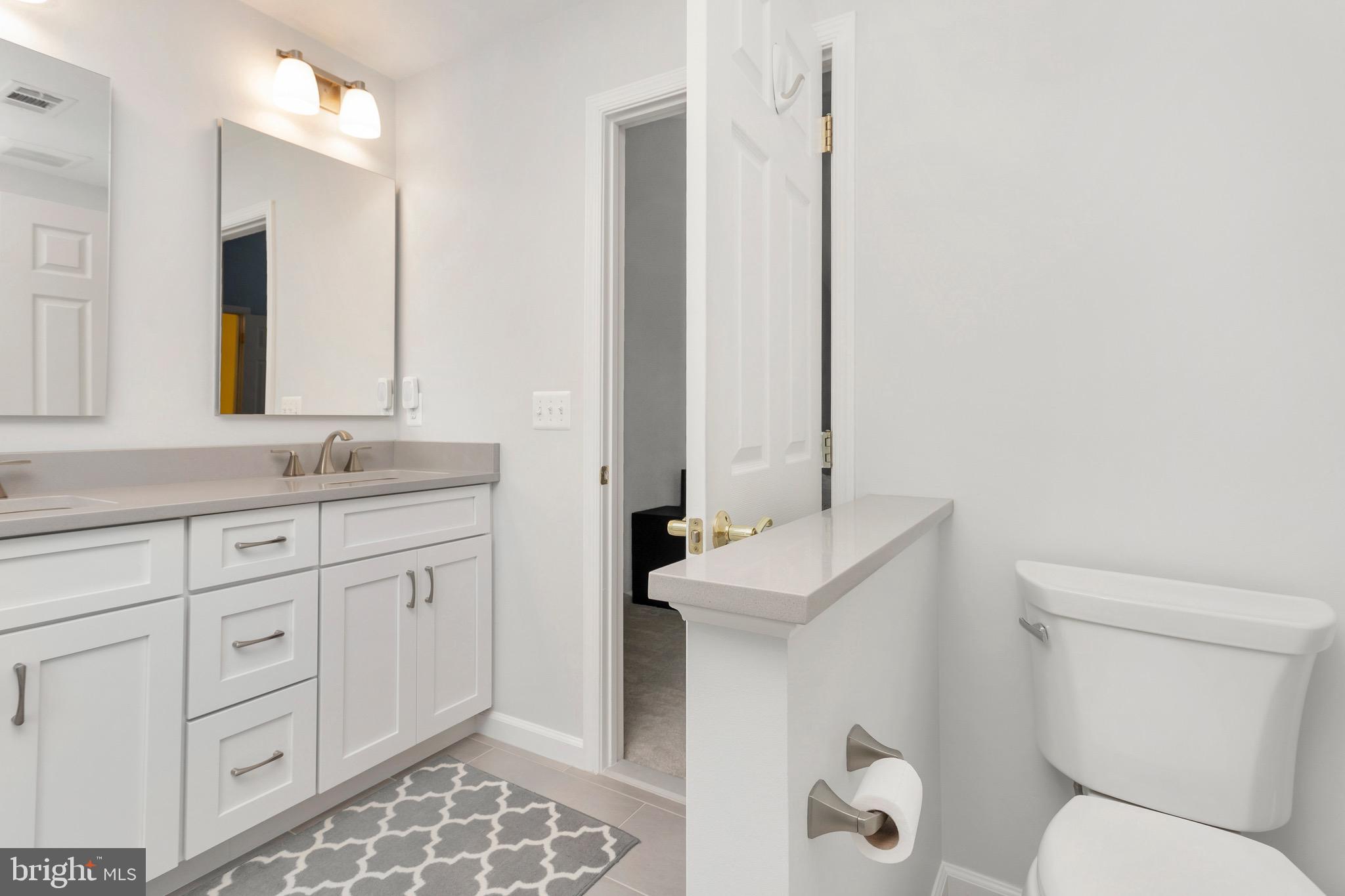305 Oakcrest Manor Dr NE
