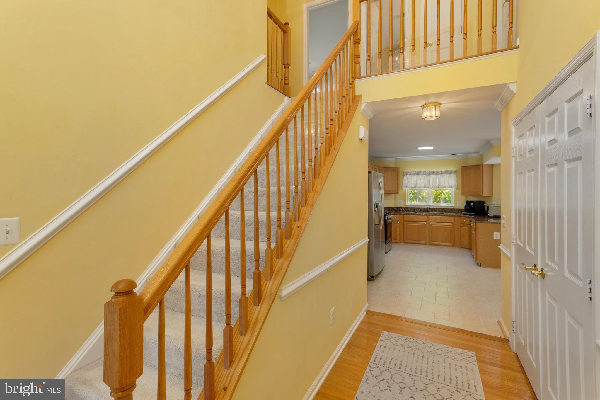 305 Oakcrest Manor Dr NE