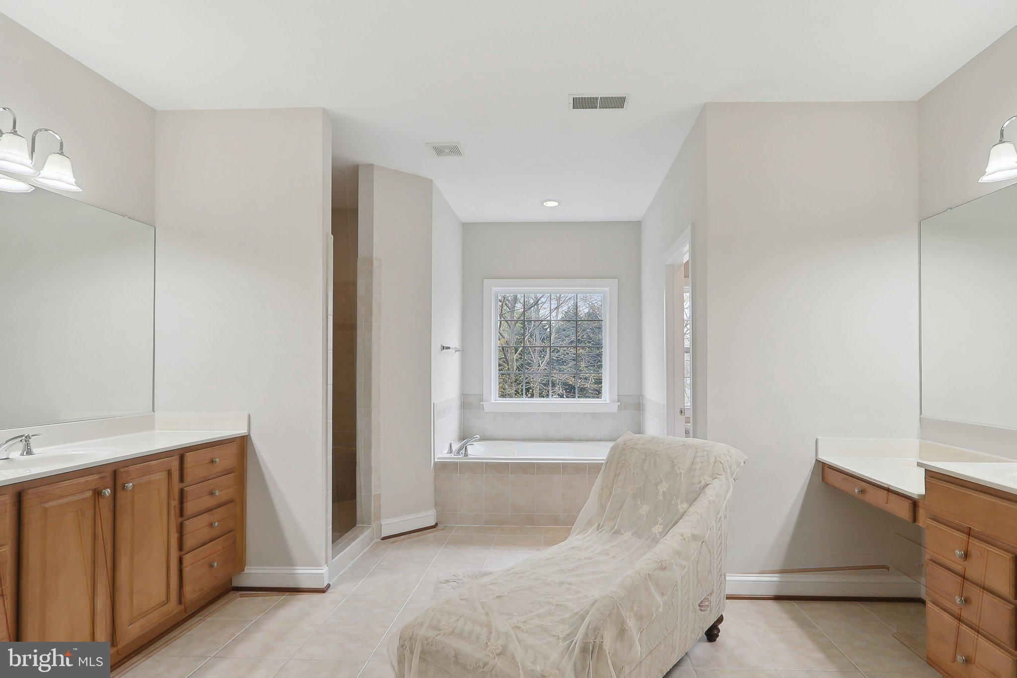 101 Levenbury Pl