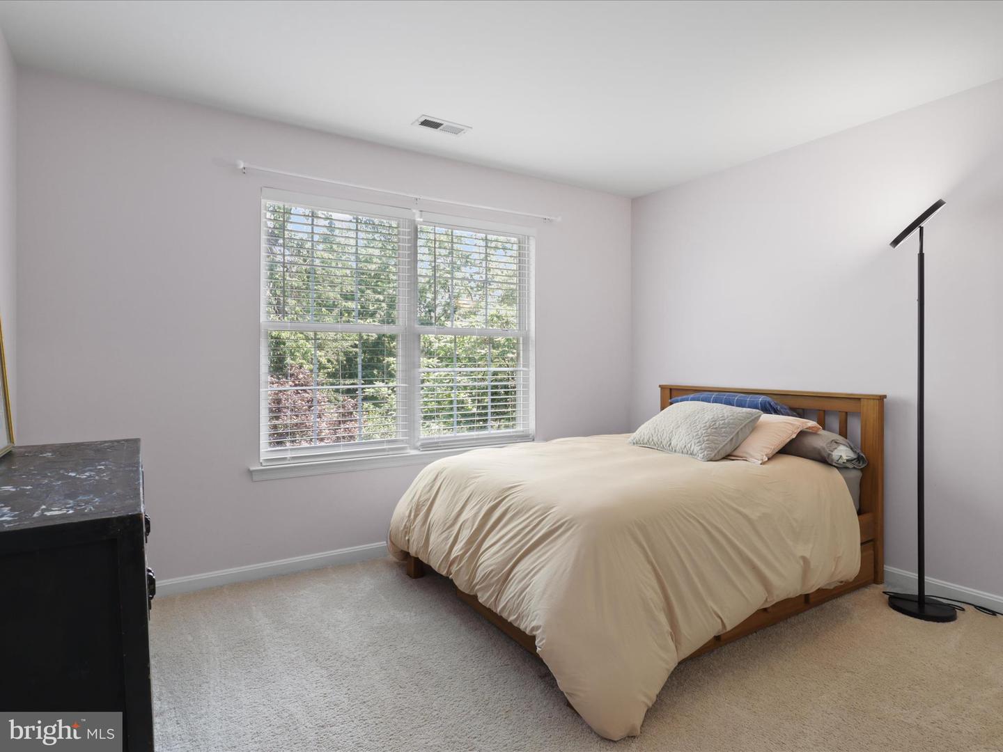 420 Heronwood Ct