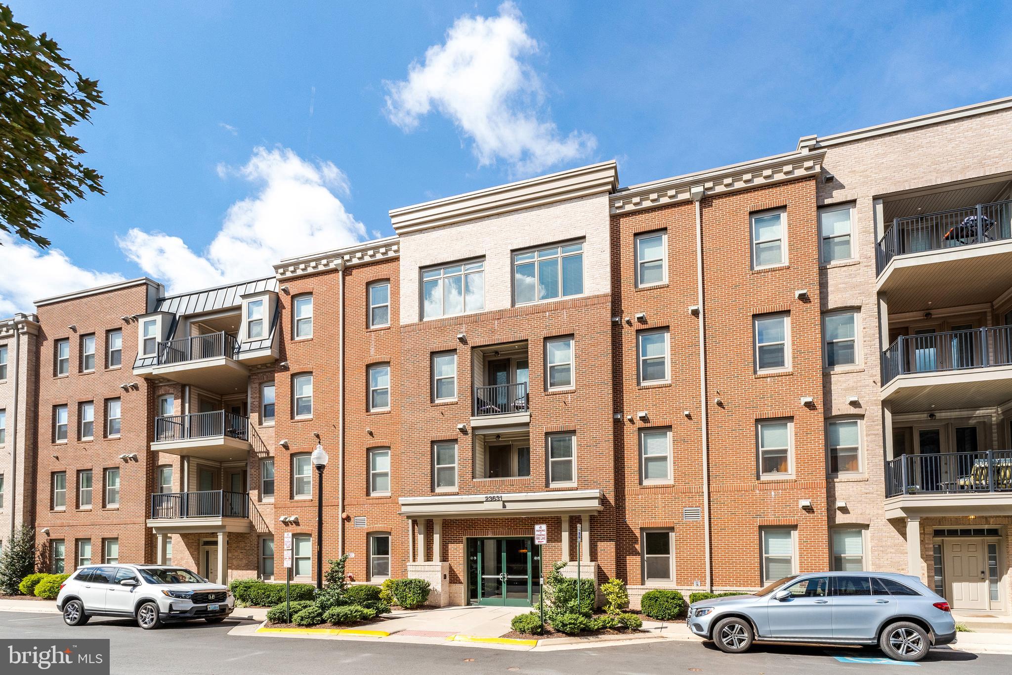 23631 HAVELOCK WALK TERRACE 220