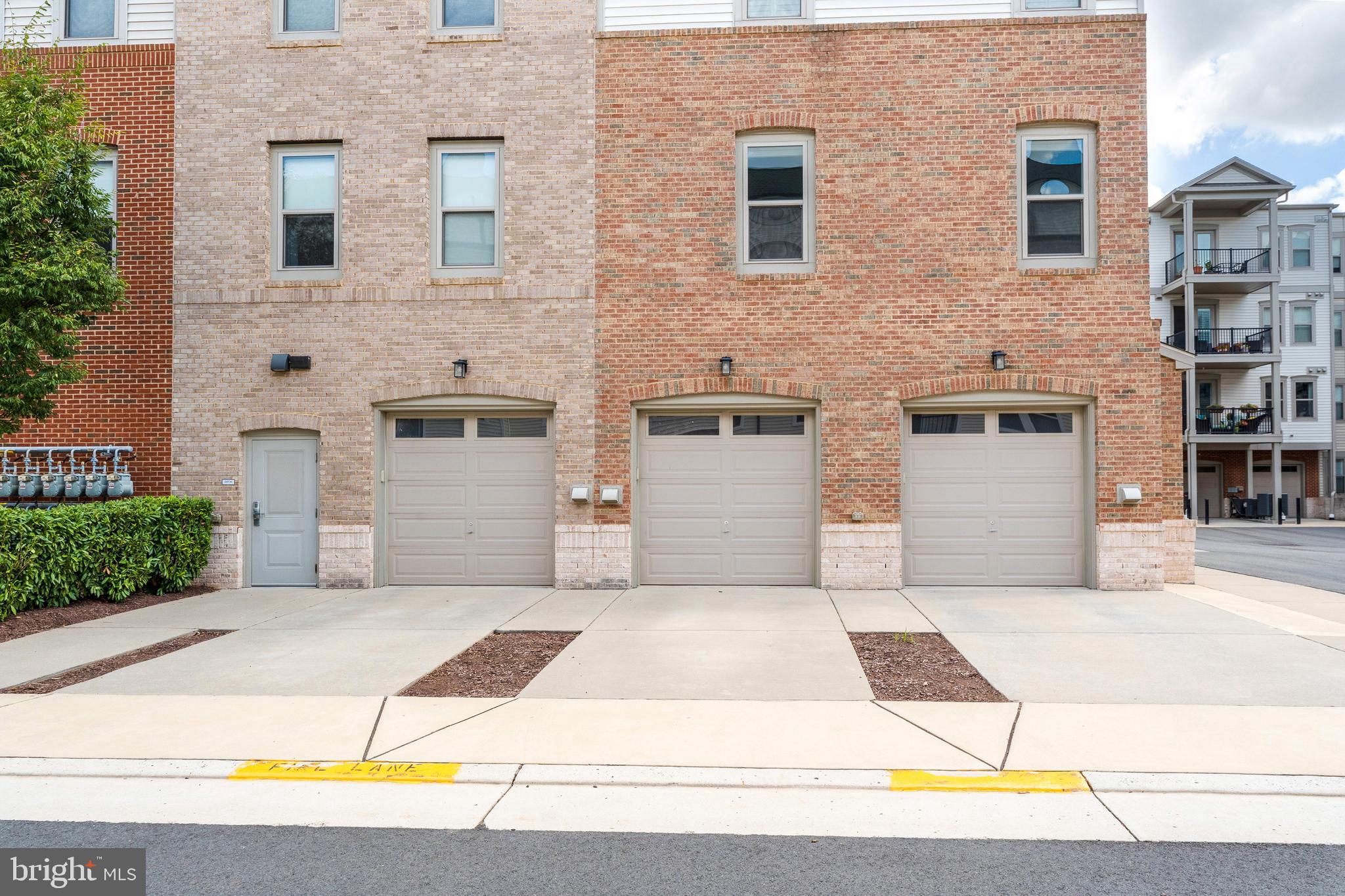 23631 HAVELOCK WALK TERRACE 220