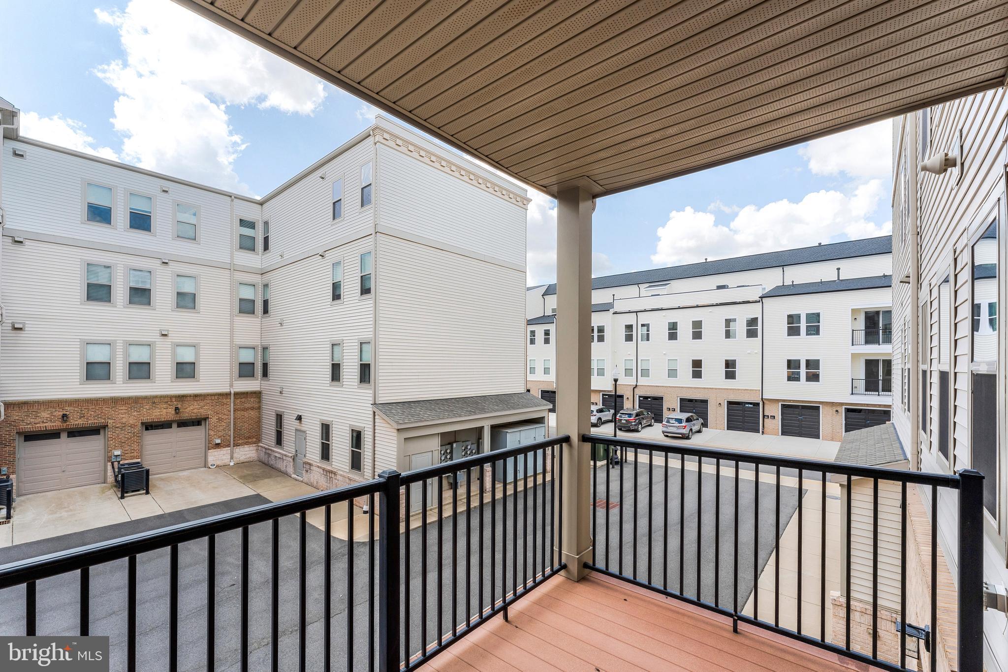 23631 HAVELOCK WALK TERRACE 220