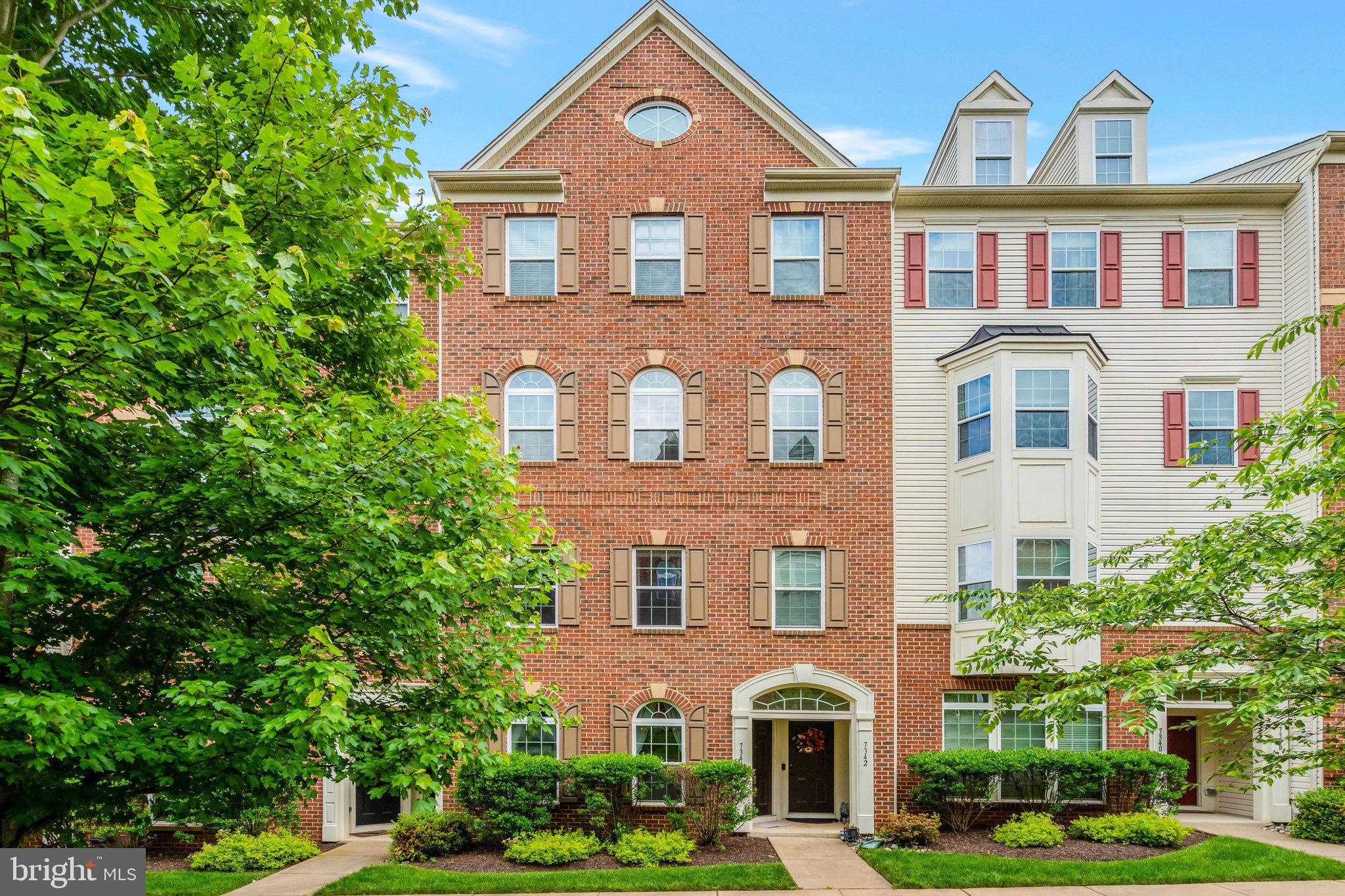 7344 Brunson Cir
