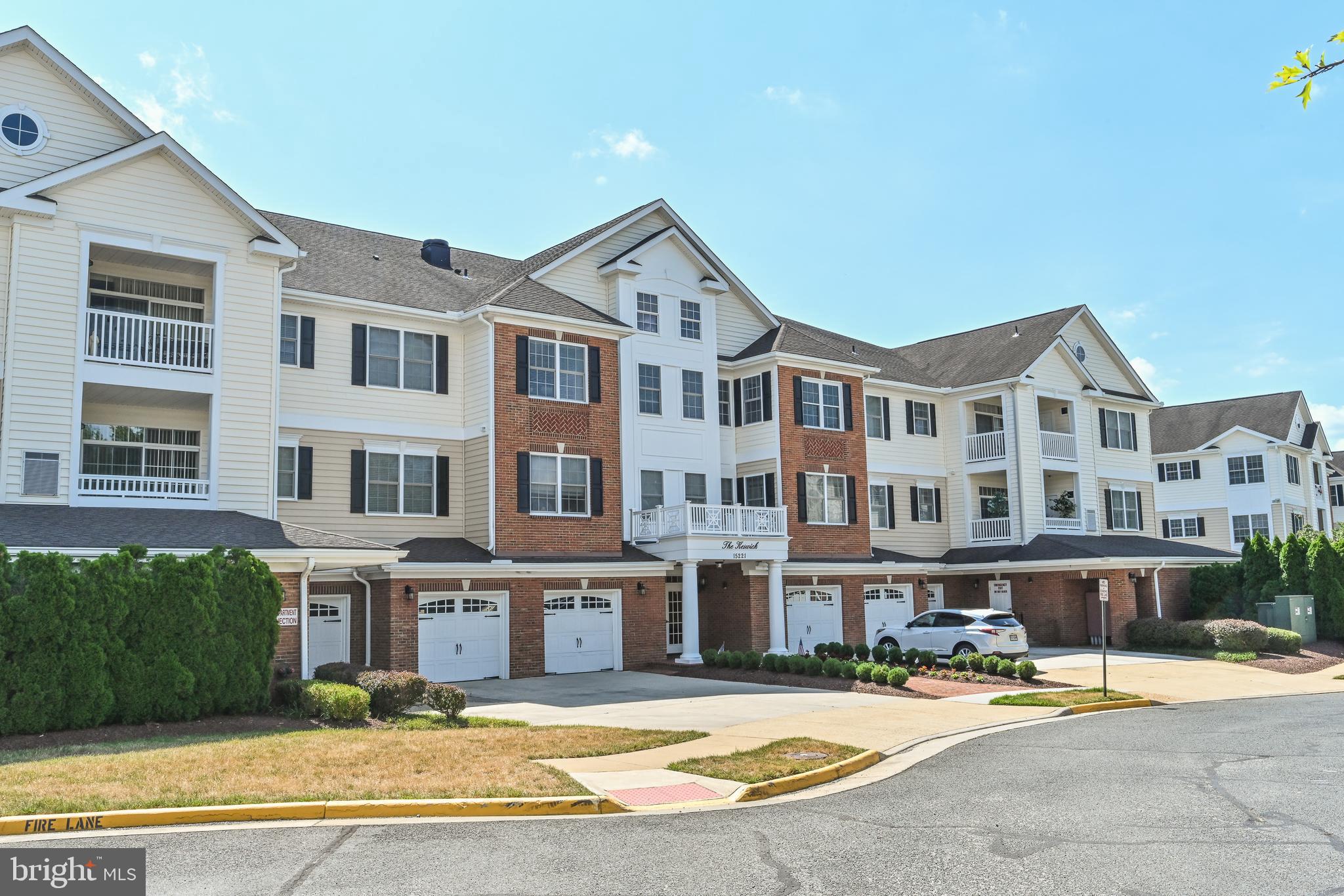 15221 Royal Crest Dr #205