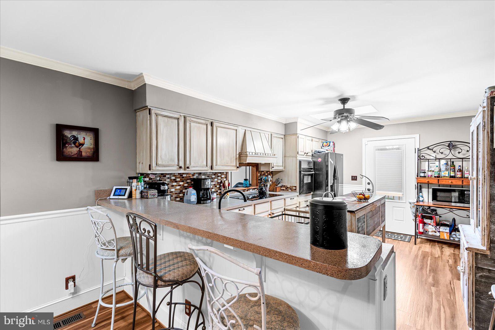 4512 Susanne Dr