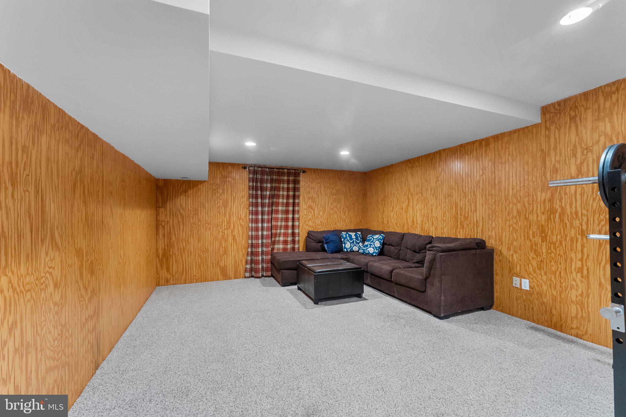 68 Coakley Ln