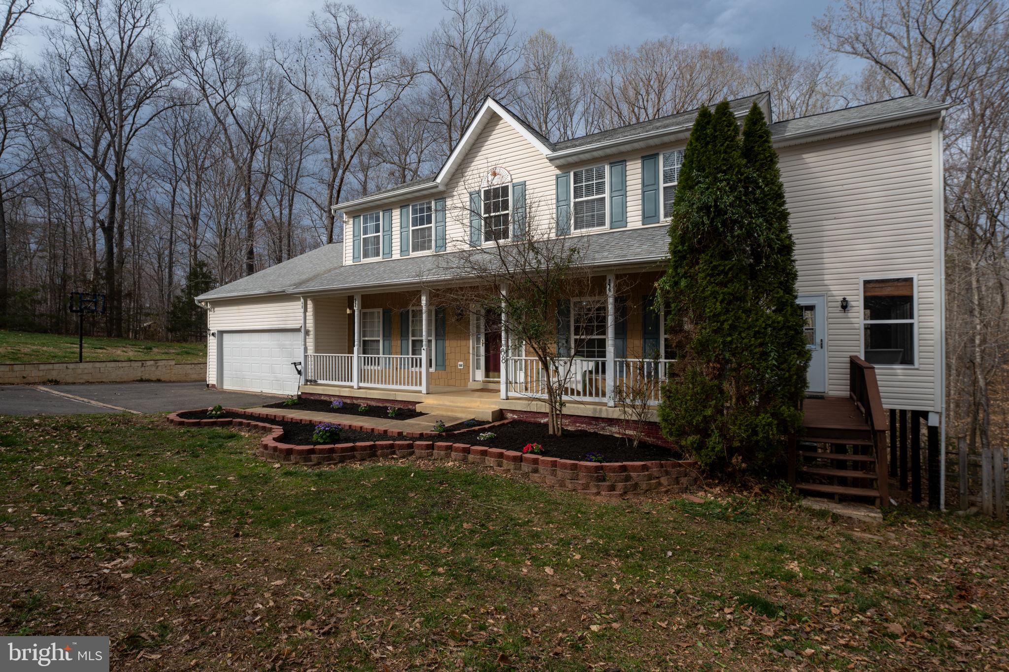 68 Coakley Ln