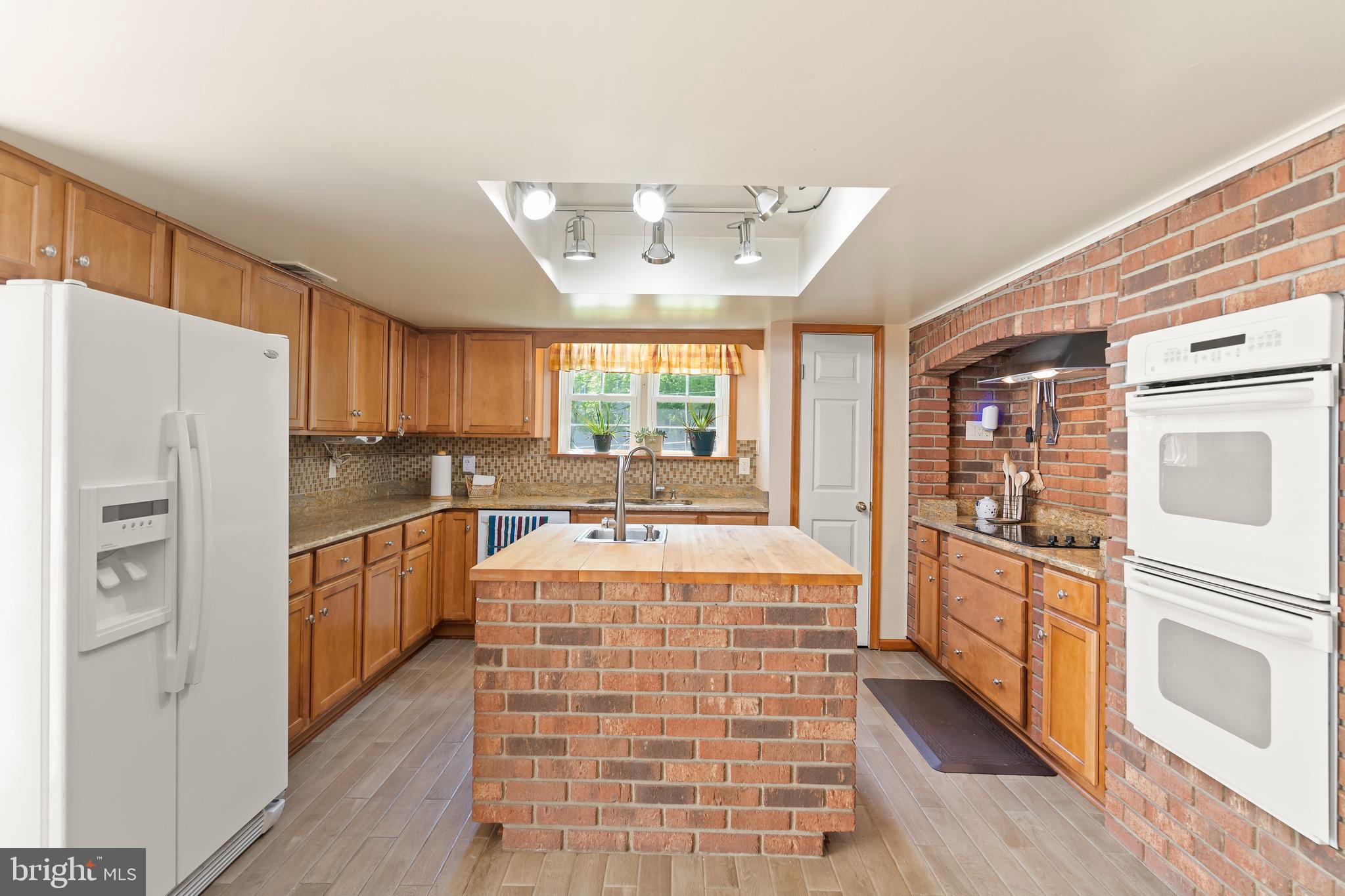 1010 John Paul Jones Dr