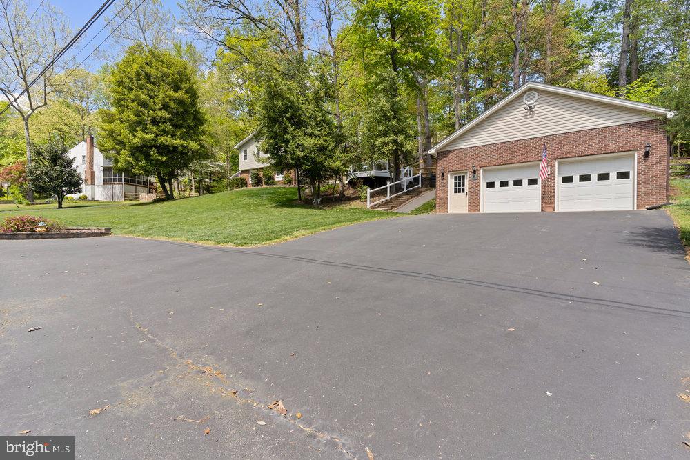1010 John Paul Jones Dr